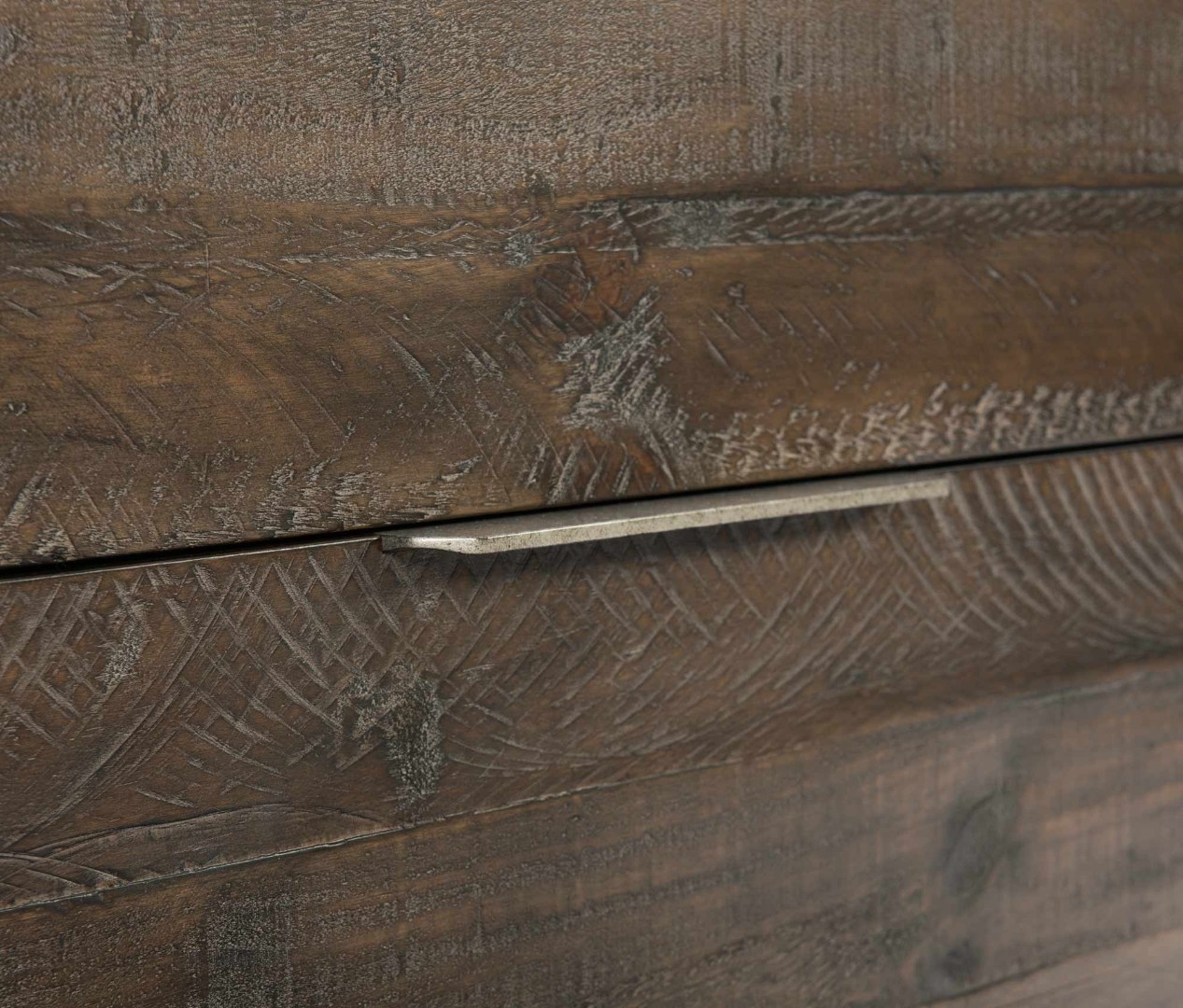 Комод Logan Square Haines Bachelor's Chest