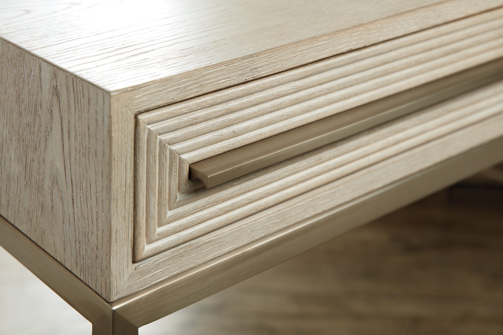 Стол письменный Cascade Writing Desk