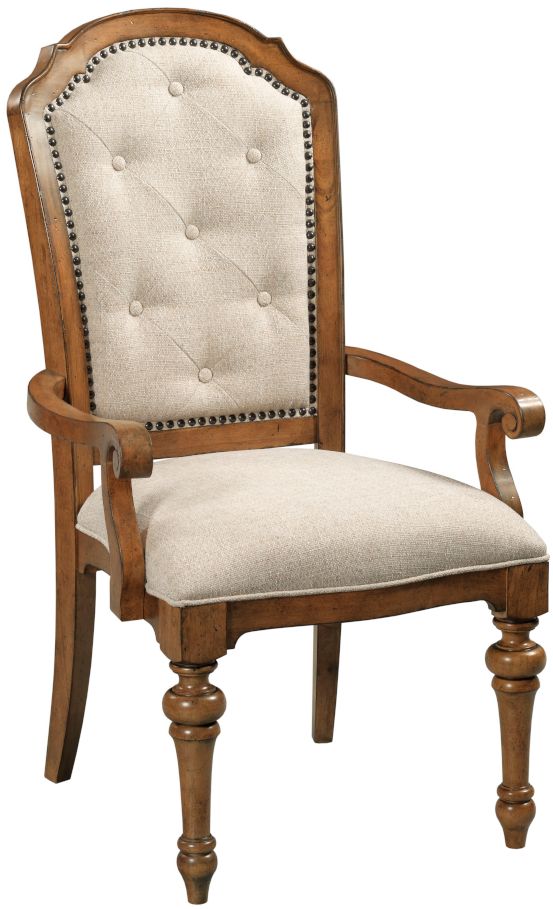 Стул с подлокотниками