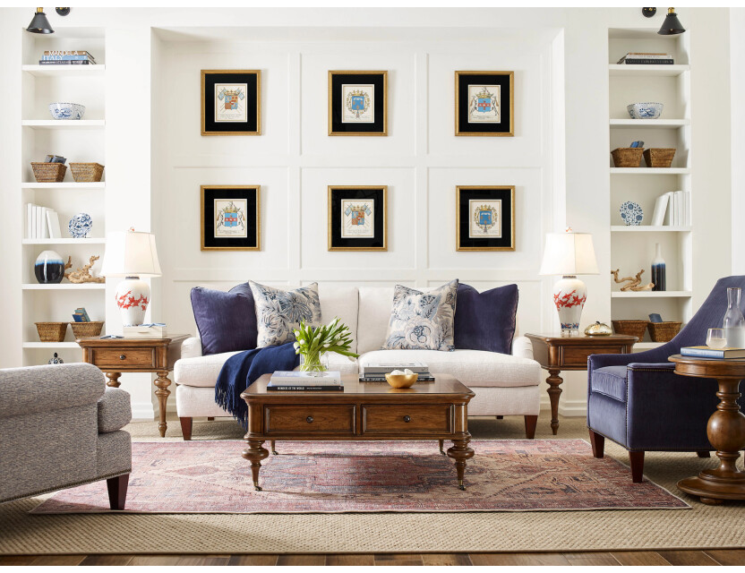 Столик придиванный