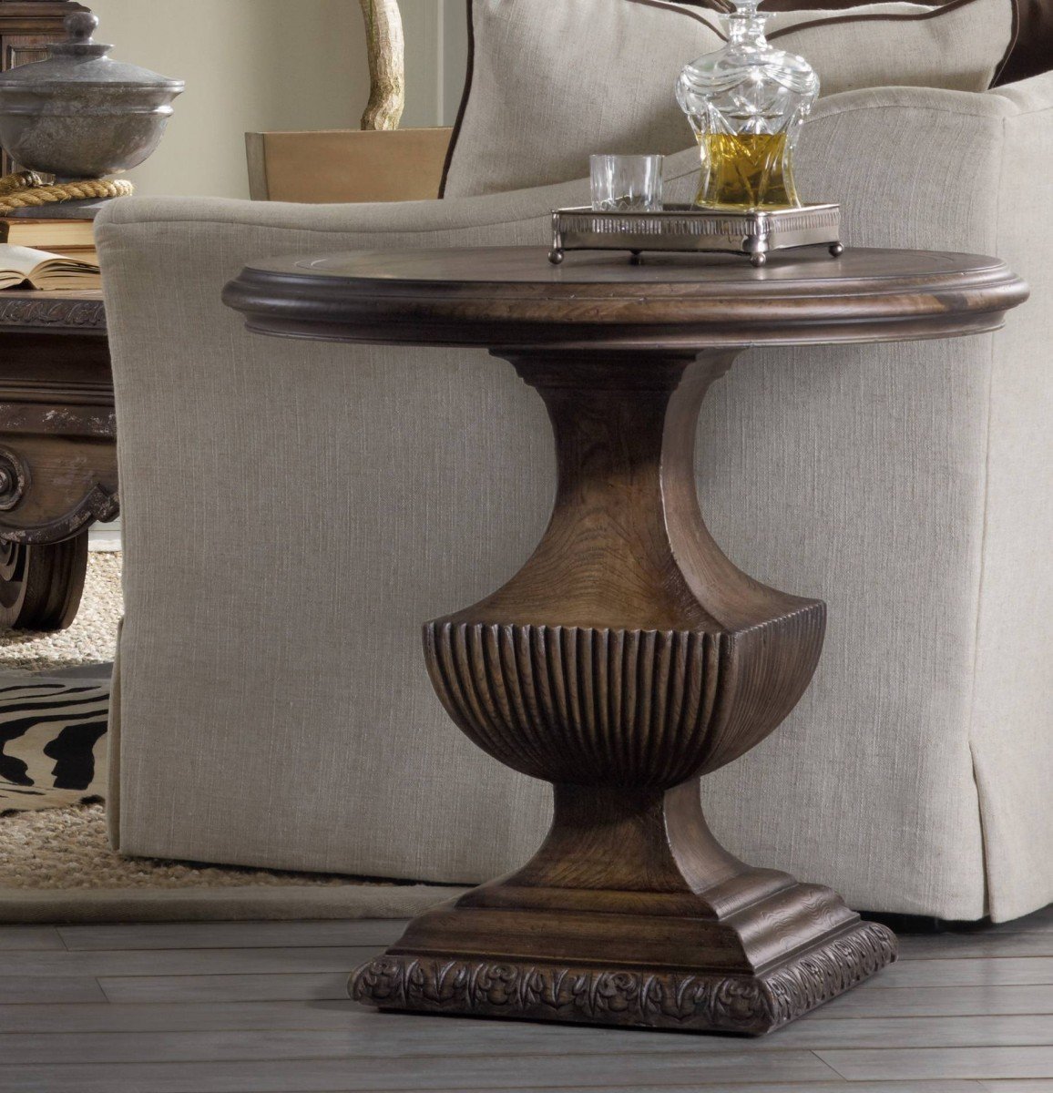 Прикроватный столик- пьедестал The RHAPSODY