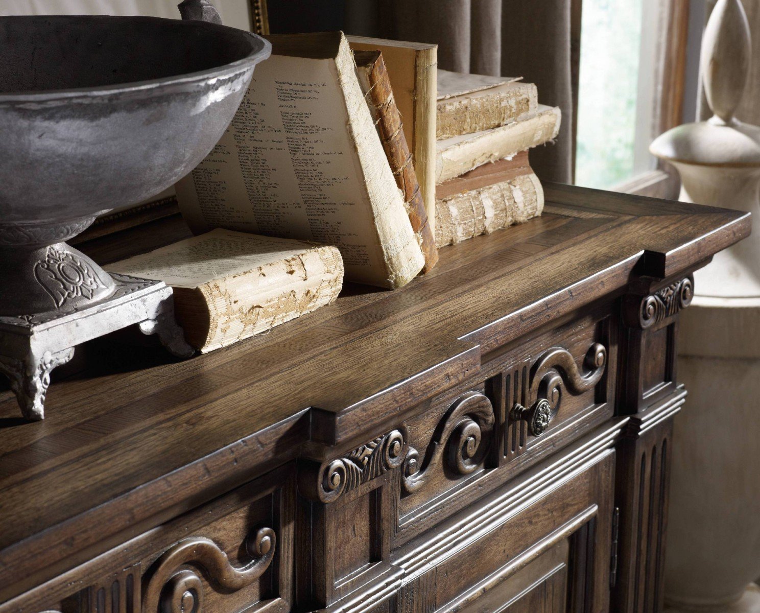 Буфет 3 дверцы The RHAPSODY