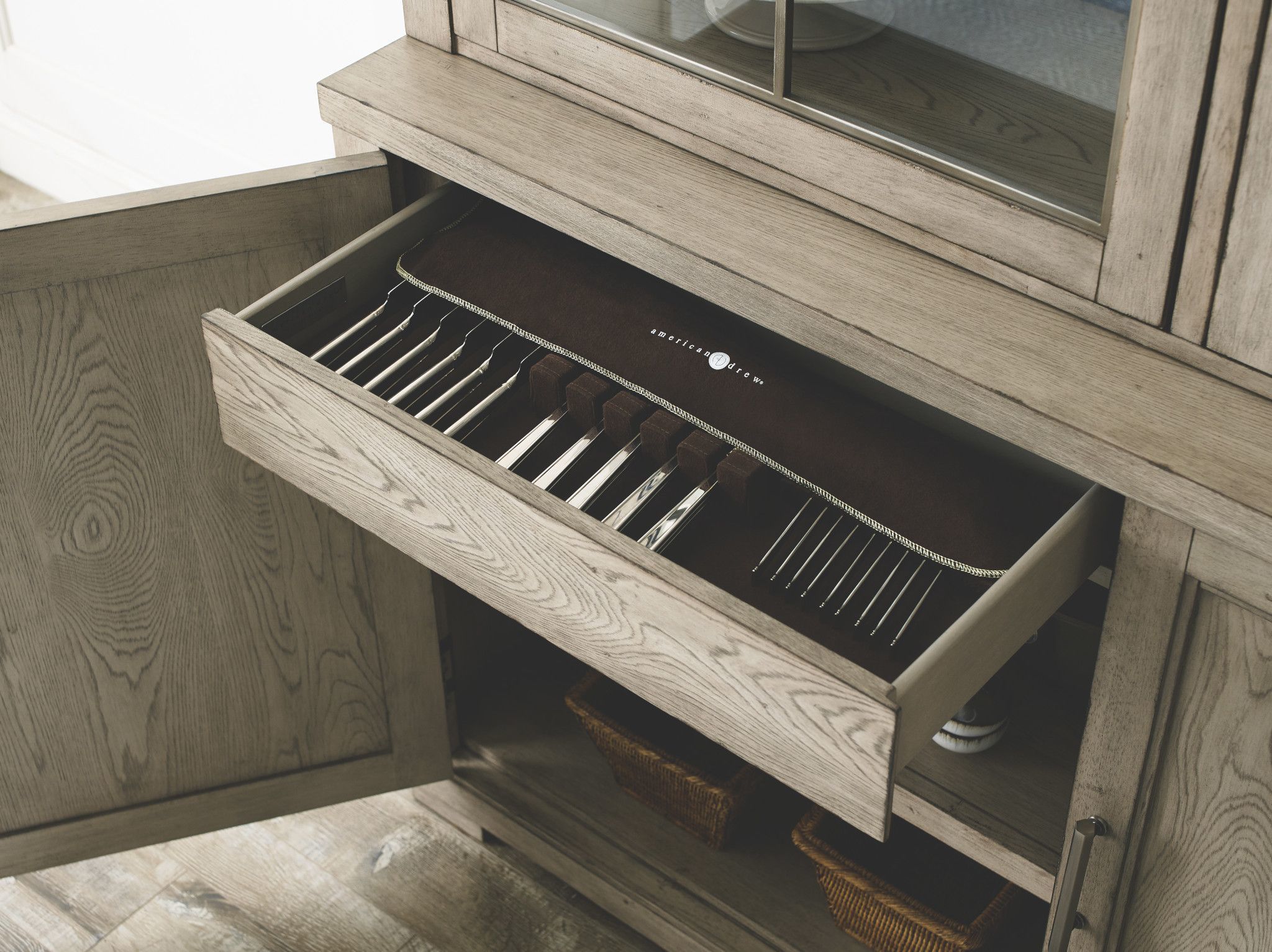 Витрина NOLAN