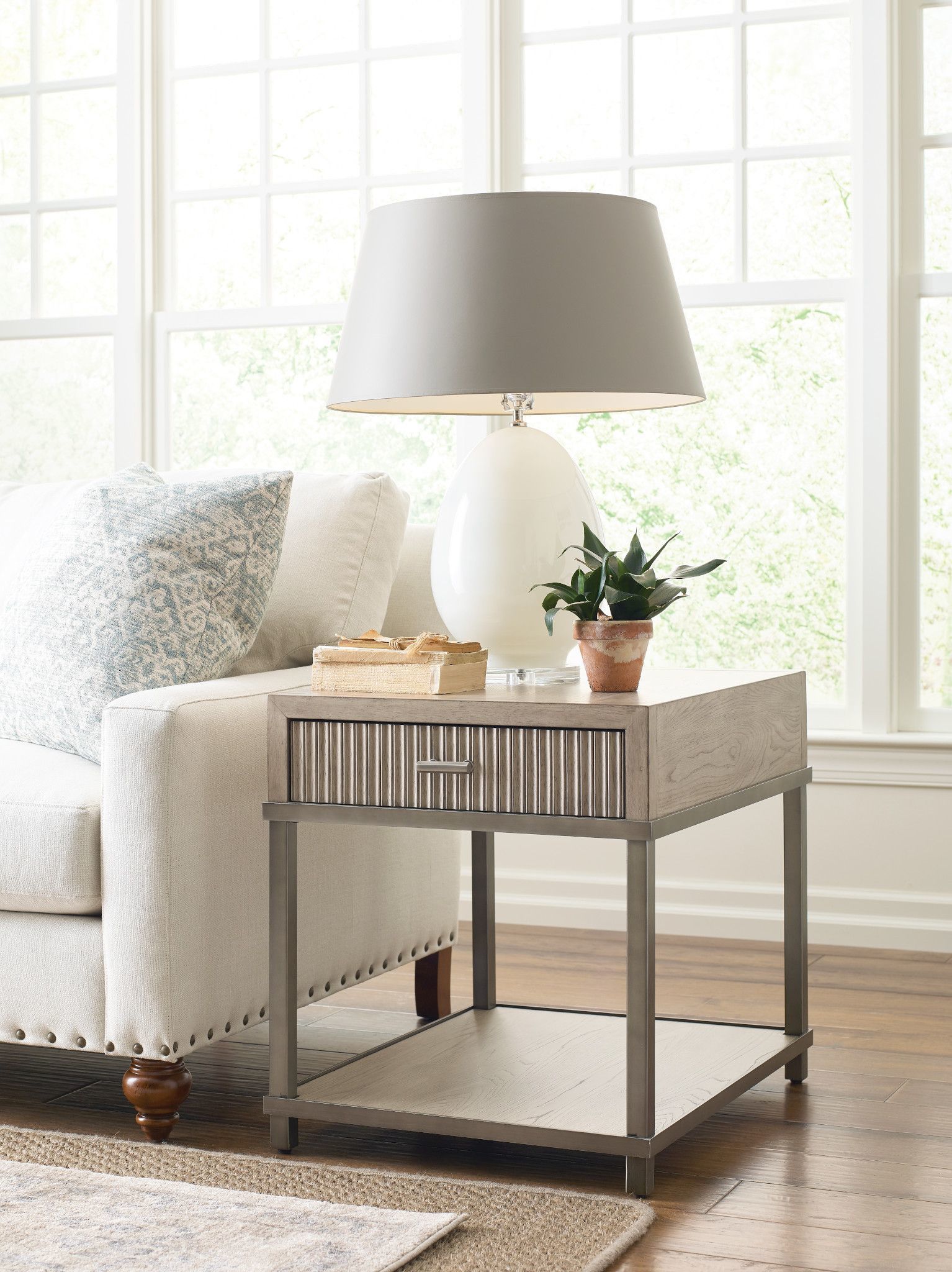 Стол придиванный BAILEY