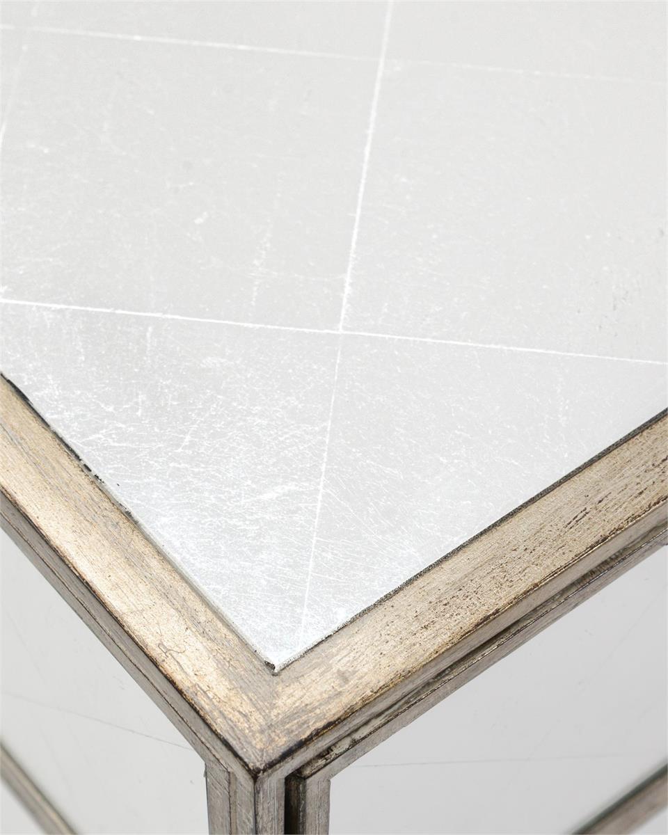 Комод Églomisé