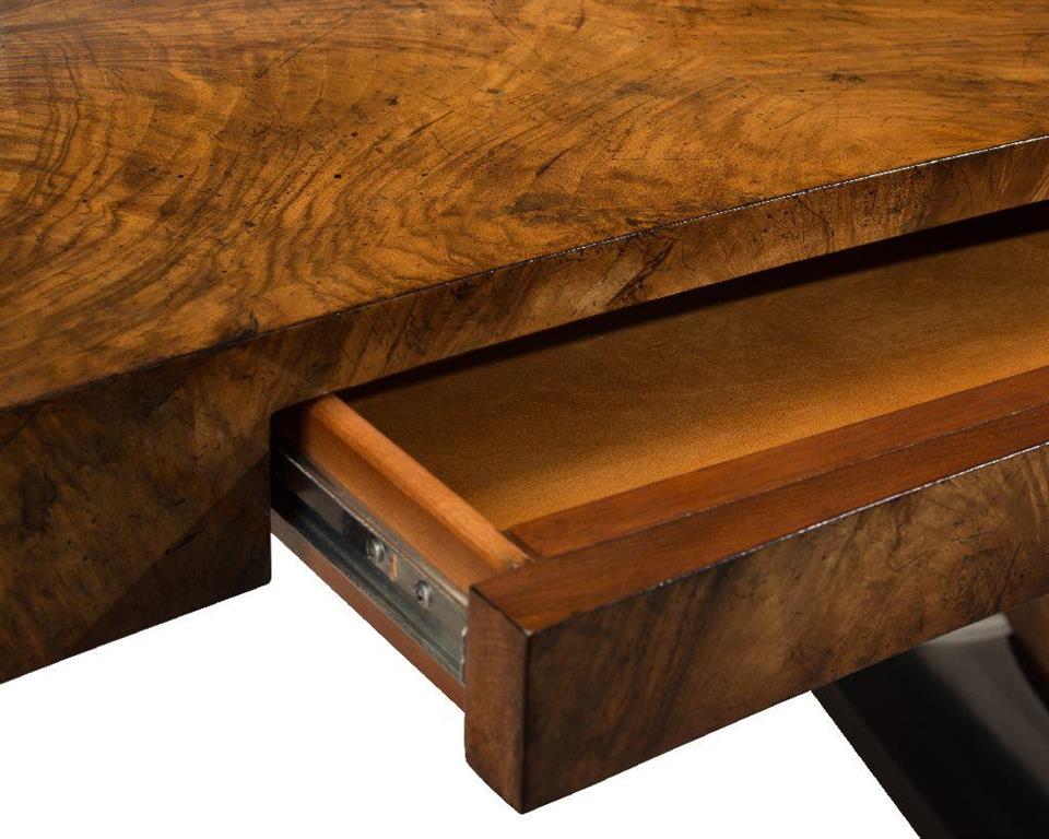 Стол письменный Curved