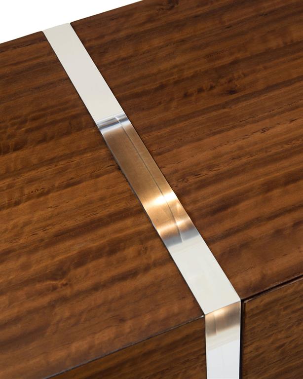 Консоль Avest