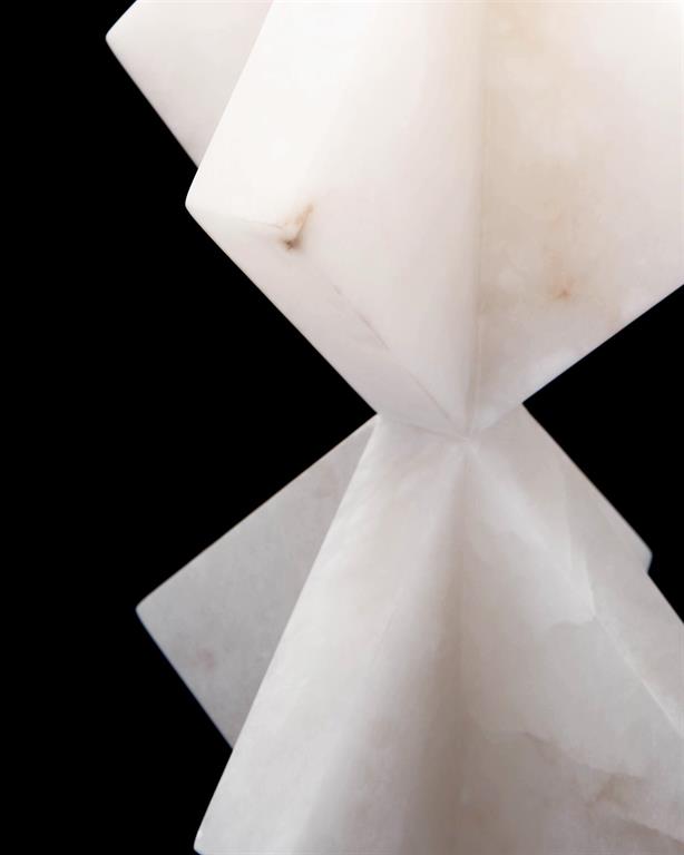 Настольная лампа Triangular Stacked Alabaster