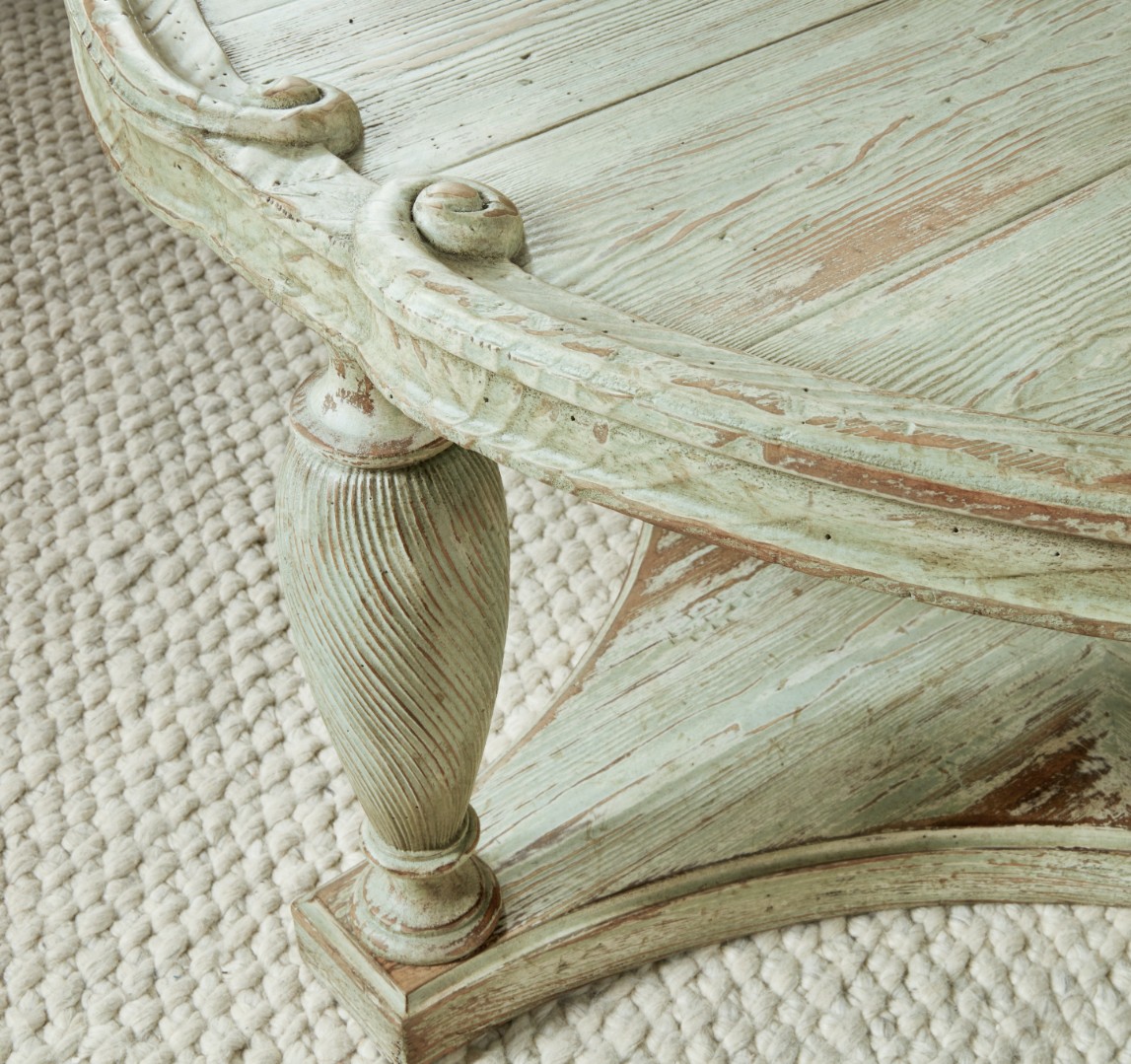 Стол коктейльный круглый Traditions Round Cocktail Table