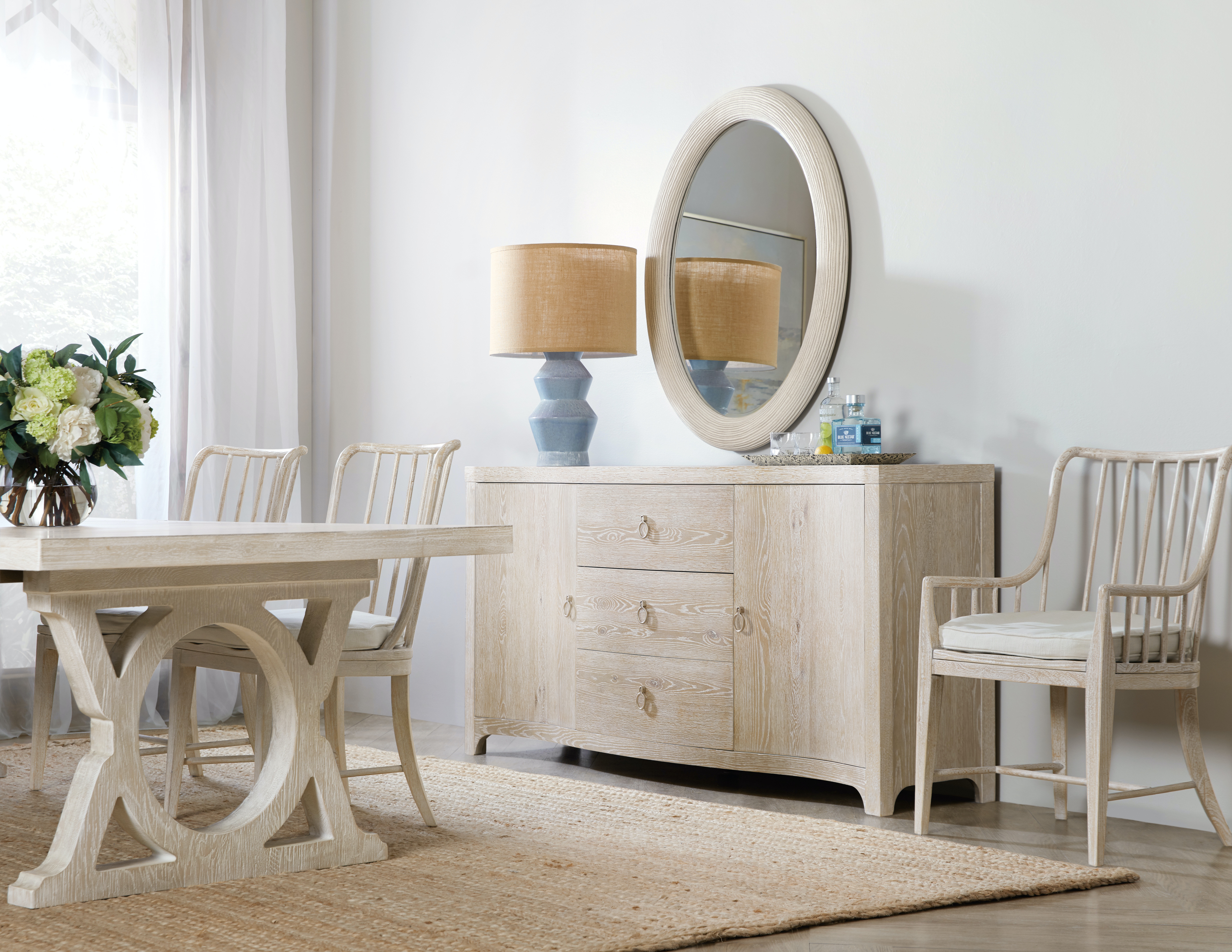 Стул с подлокотниками Serenity Bimini Spindle