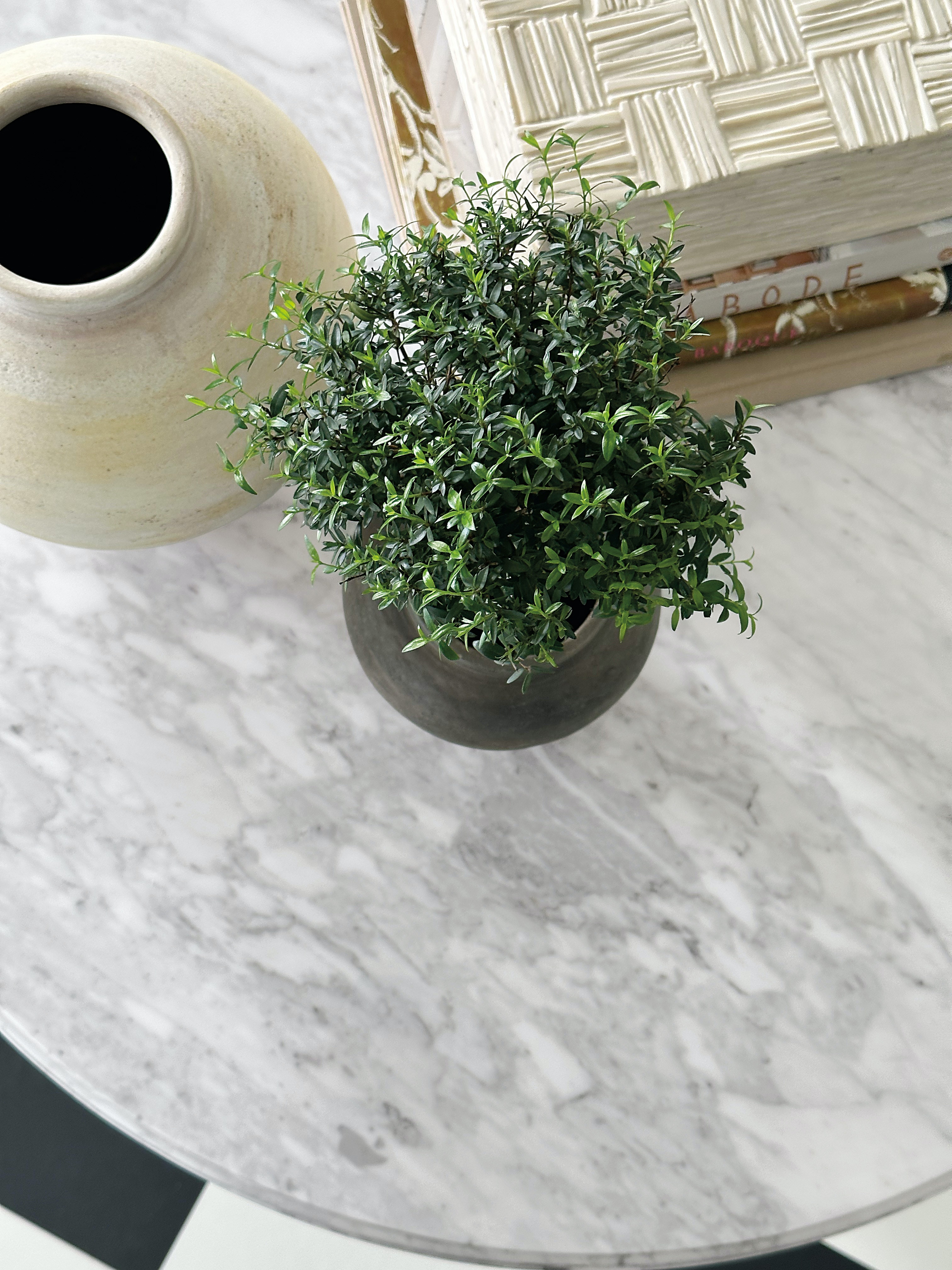 Стол обеденный круглый Charleston Bistro