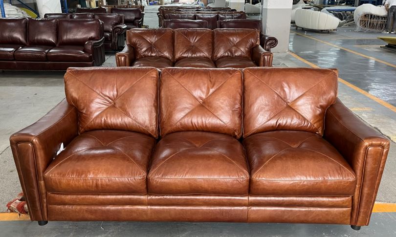 Диван кожаный SANDRO