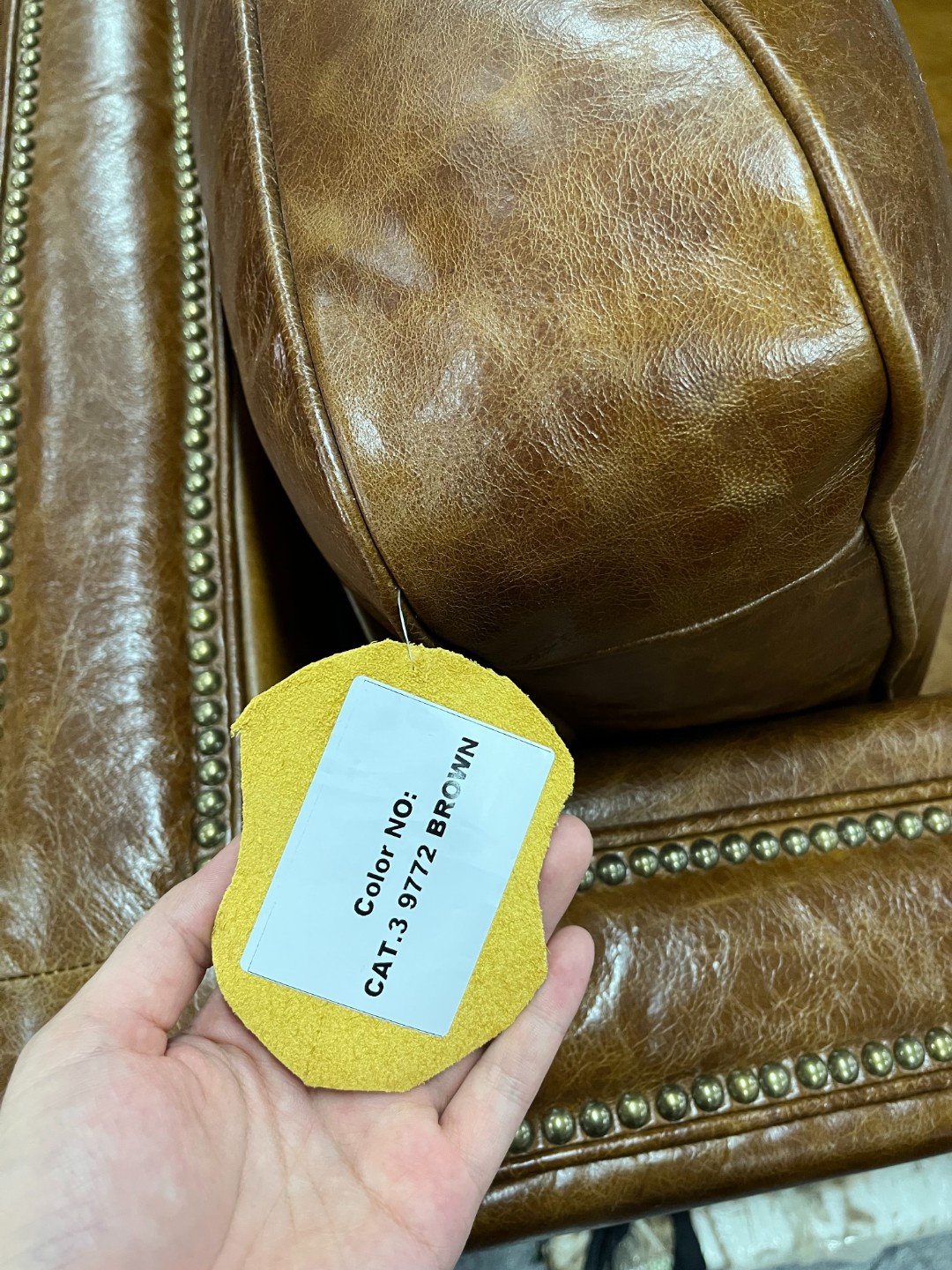 Диван кожаный KINGSTON