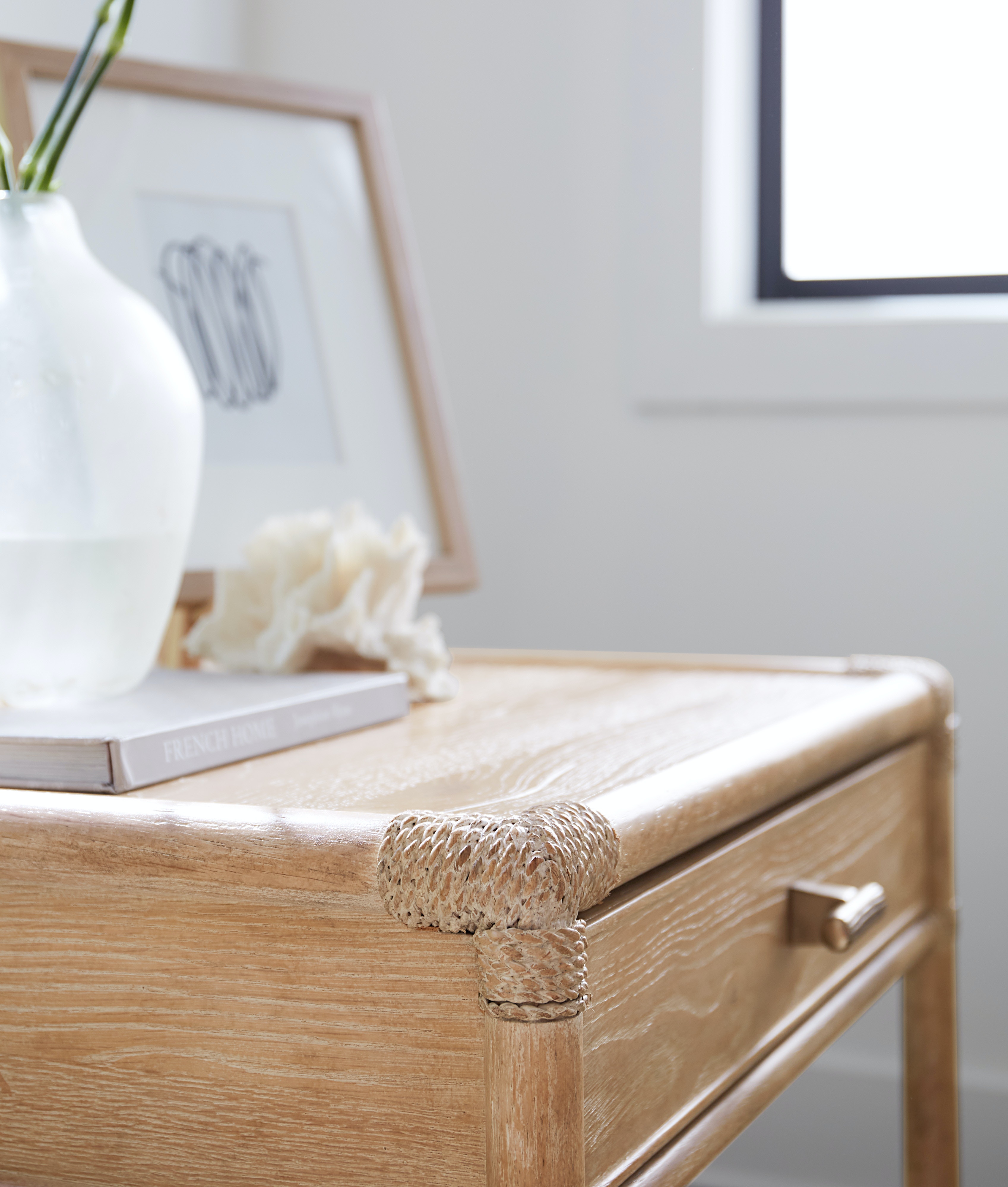 Столик придиванный Retreat Pole Rattan