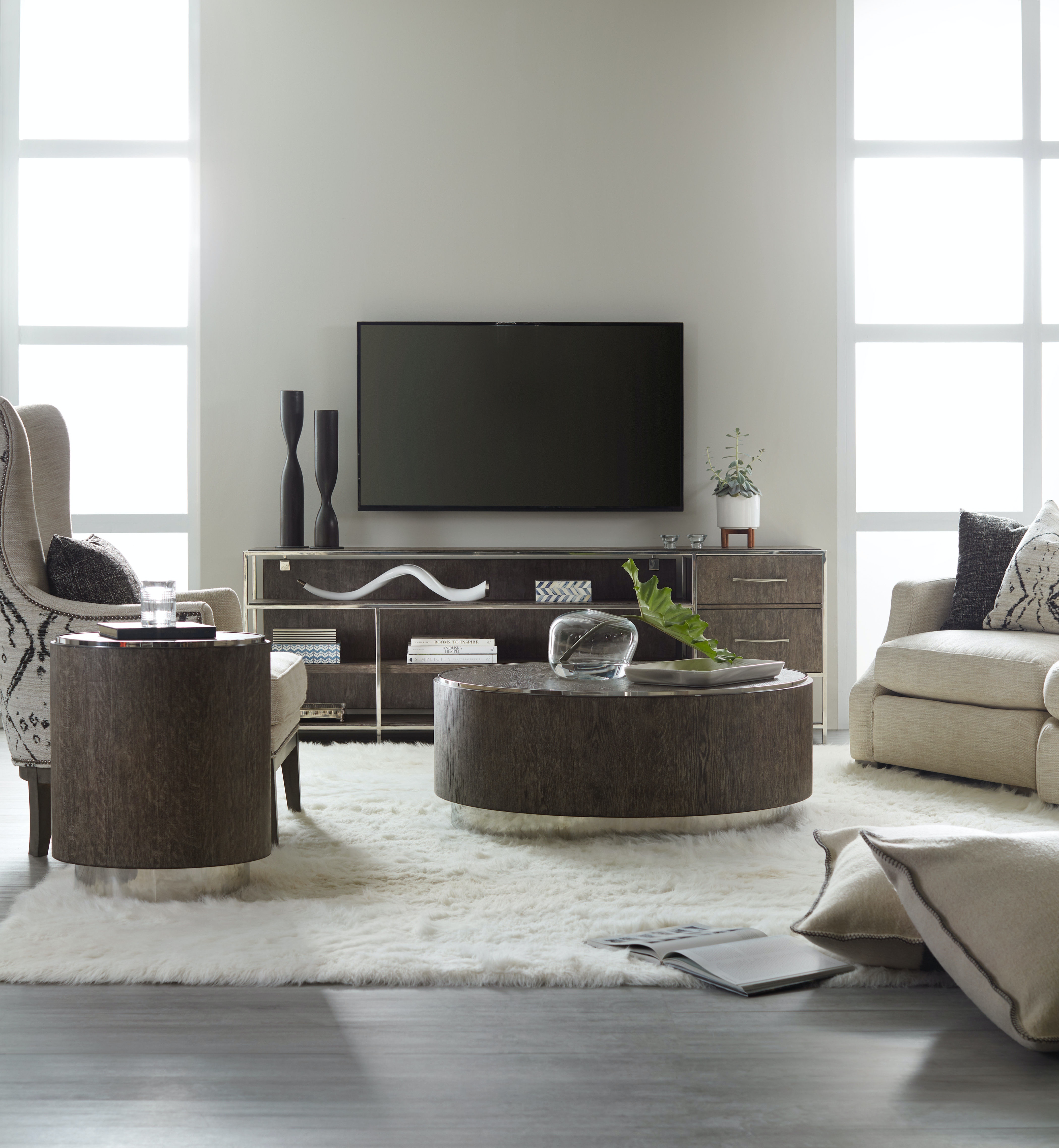 Столик придиванный Storia Round End Table