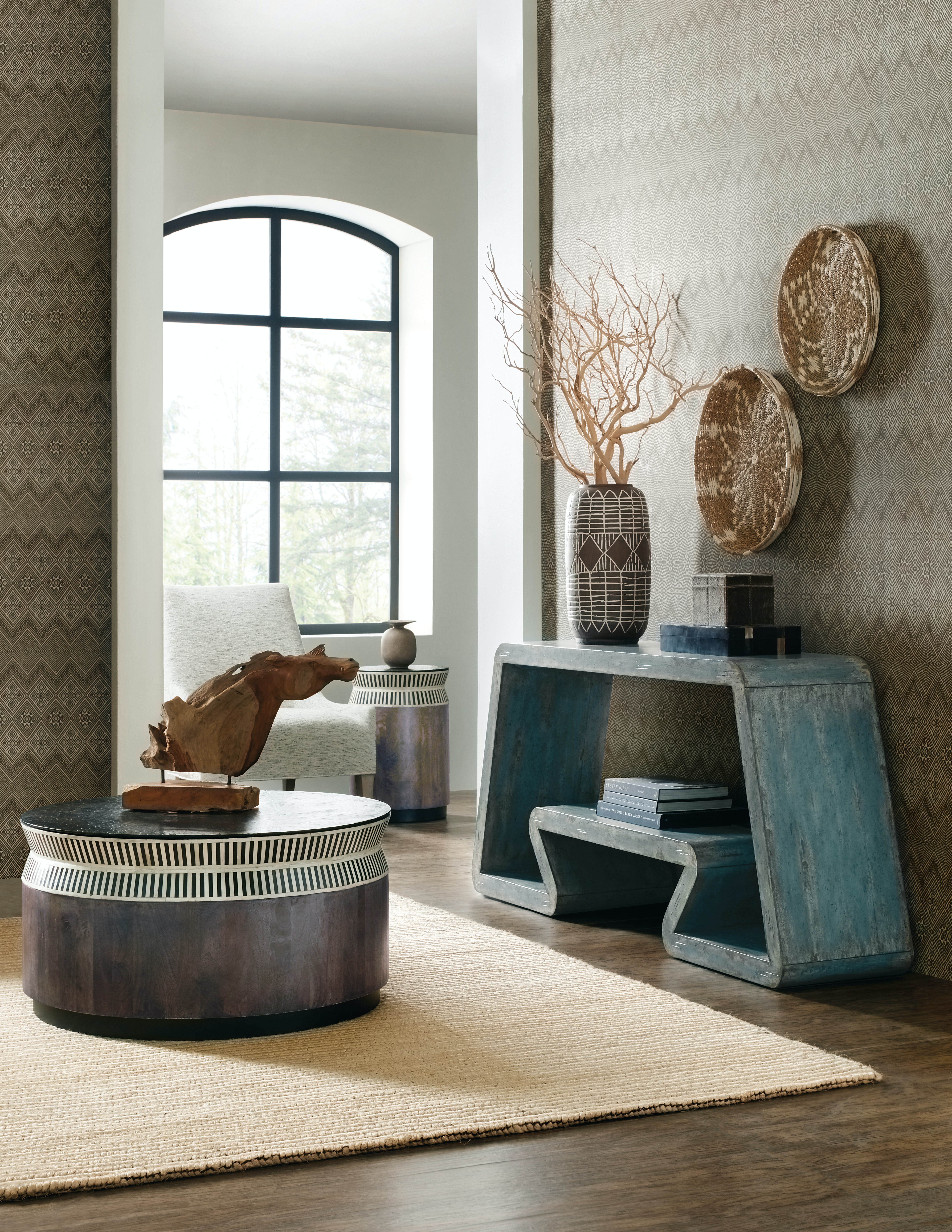 Столик придиванный Commerce and Market Jacobs Ladder End Table