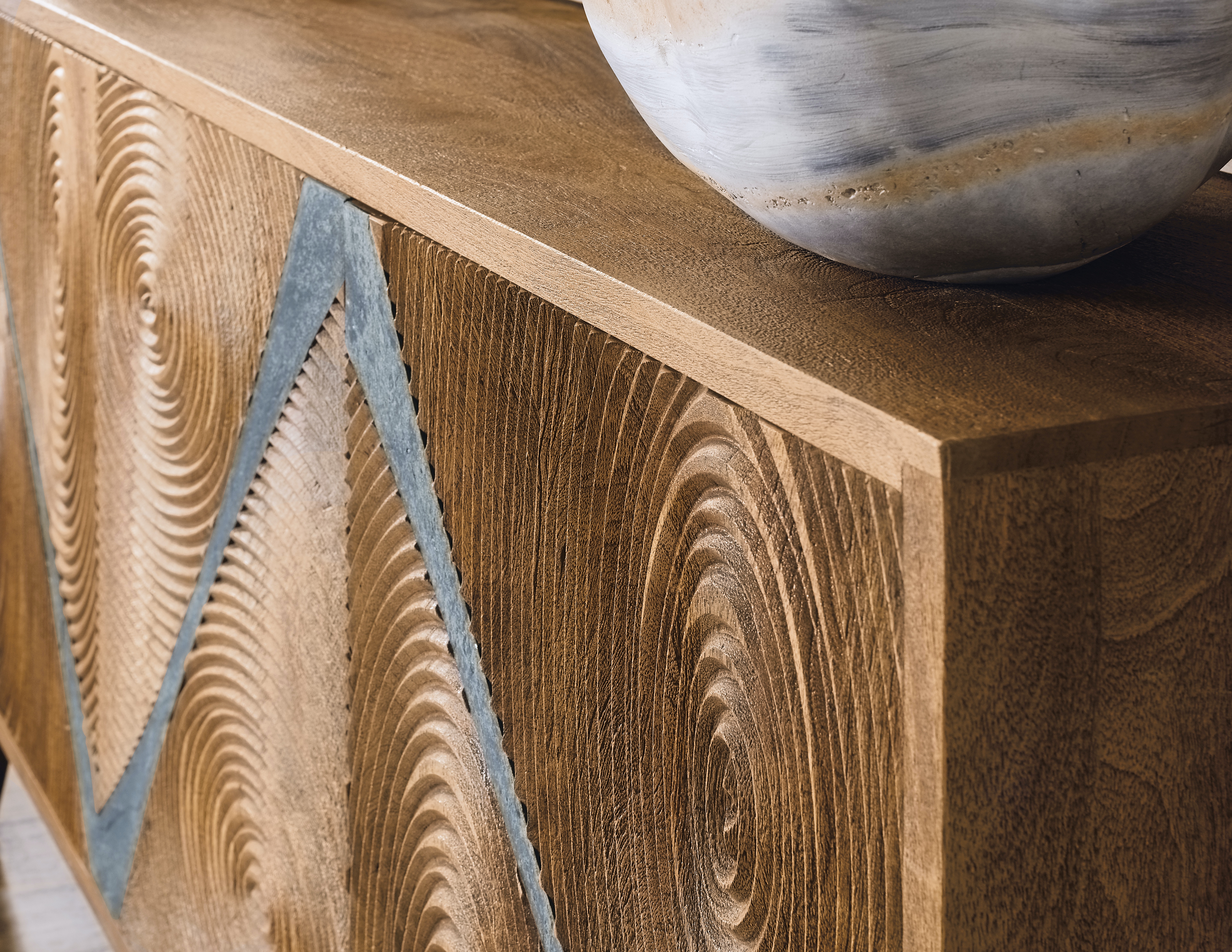 Буфет Commerce and Market Vortex Credenza