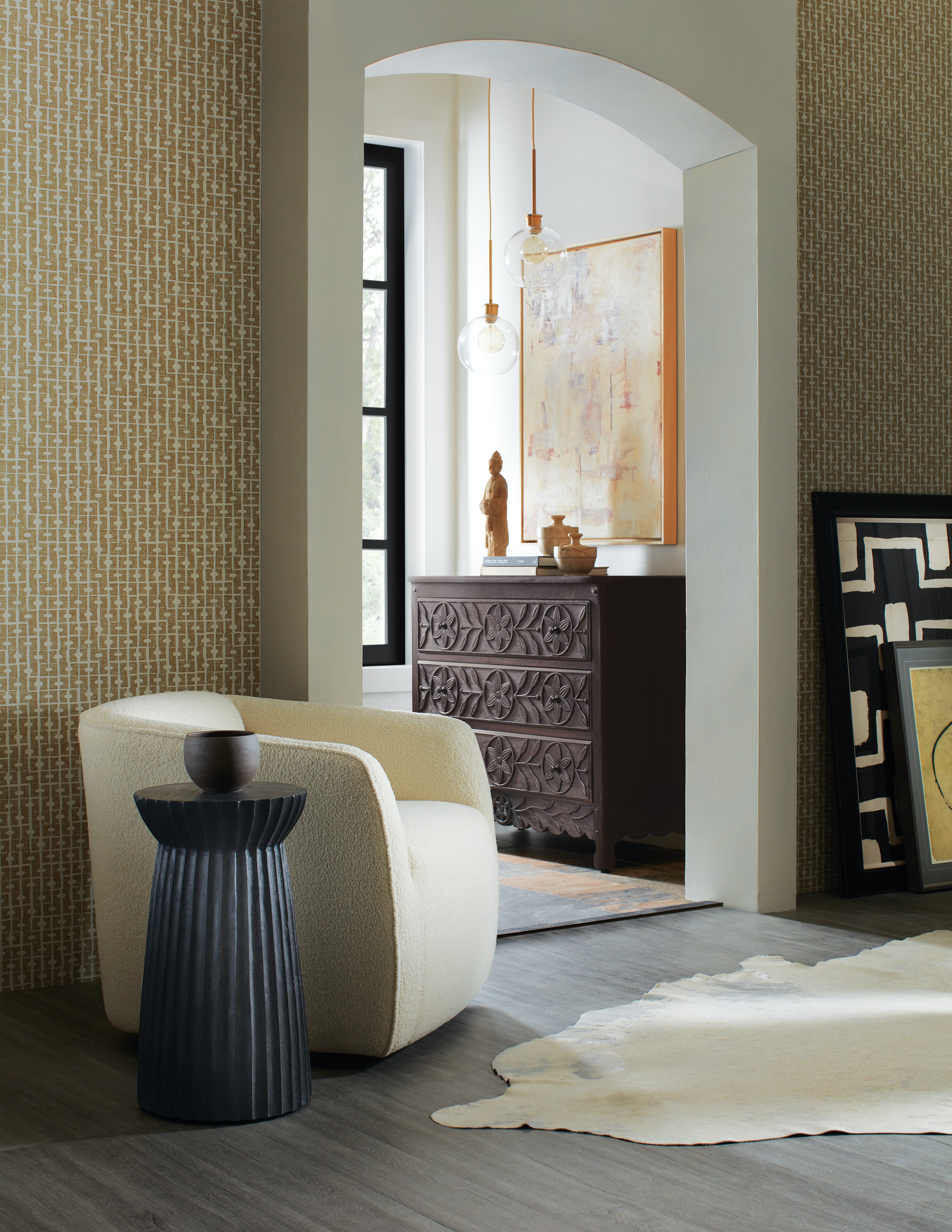 Комод Commerce and Market Flora Three-Drawer Chest