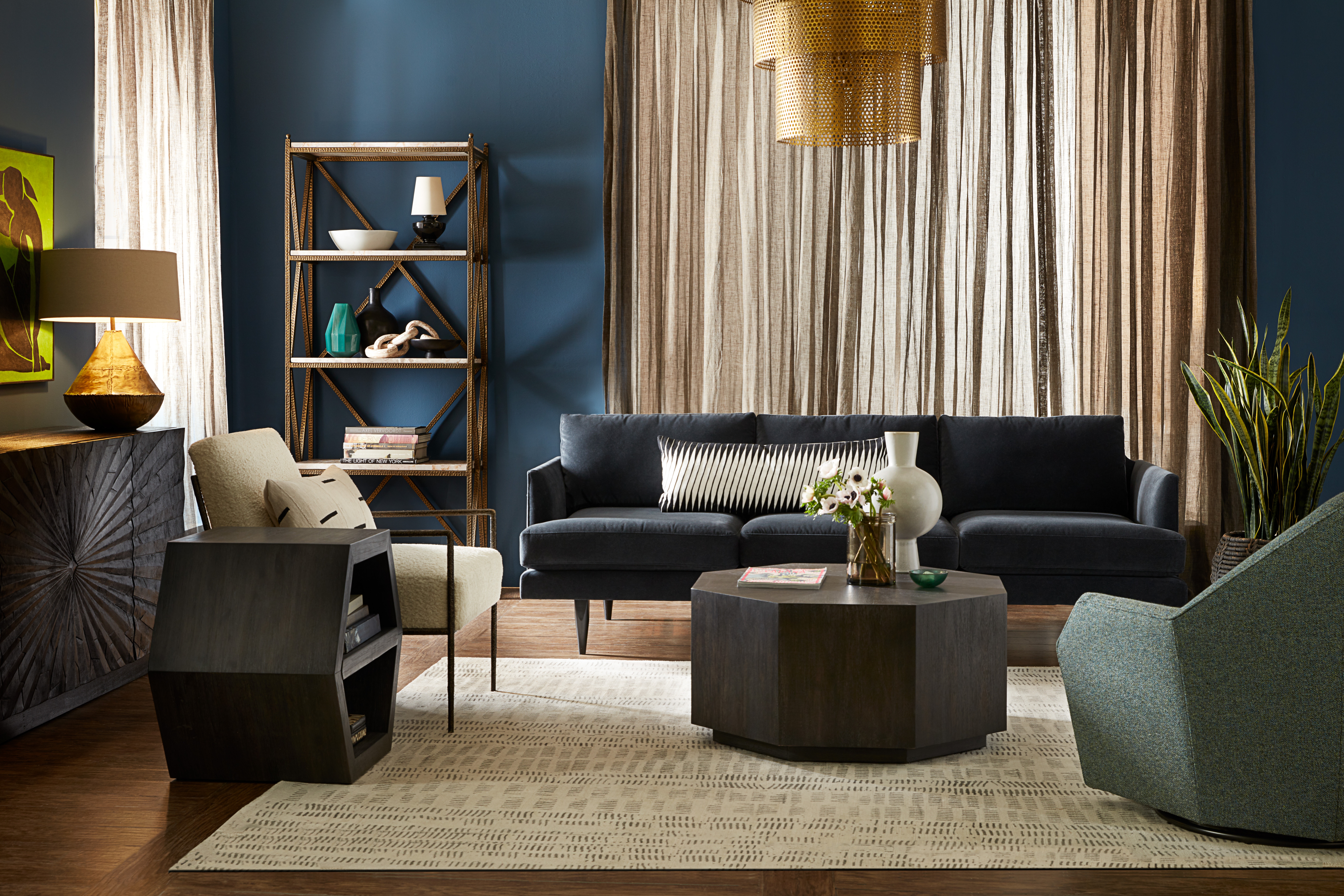 Столик придиванный Commerce & Market Honeycomb End Table