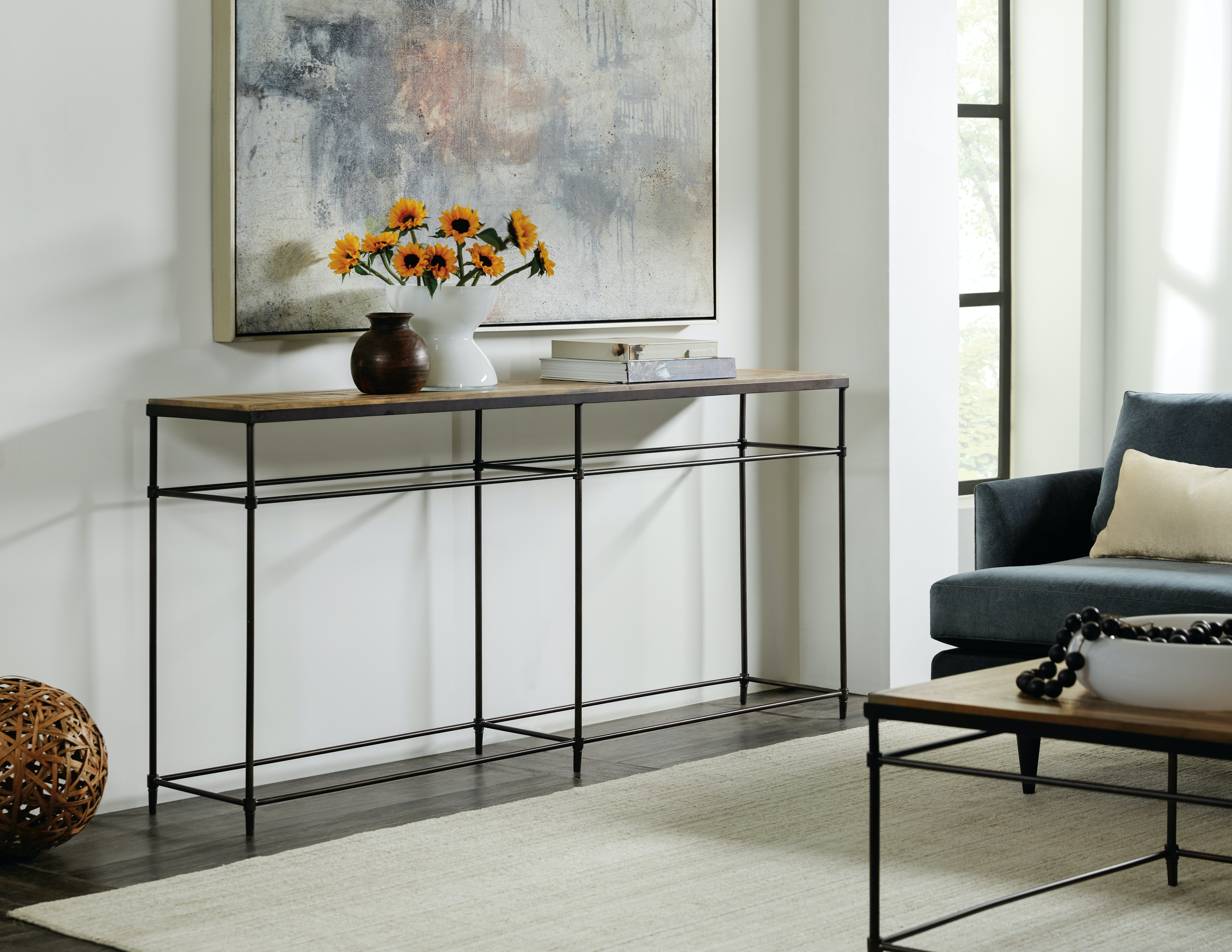 Консоль Commerce and Market St. Armand Console