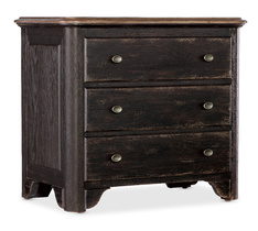 Тумба прикроватная Americana Three-Drawer Nightstand
