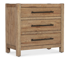 Тумба прикроватная Vineyard Row Three-Drawer Nightstand