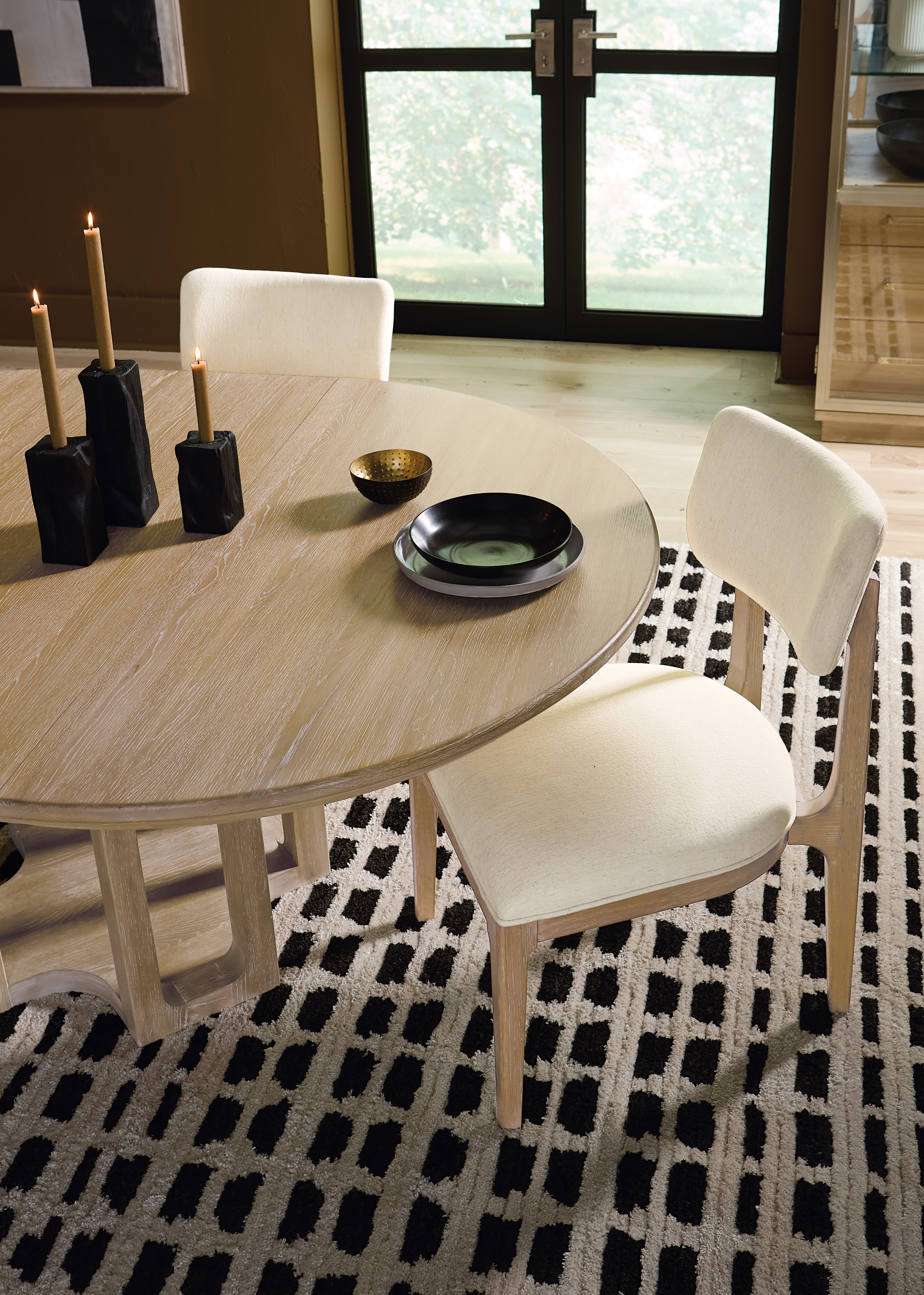 Стол обеденный круглый раскладной Banyon Bay