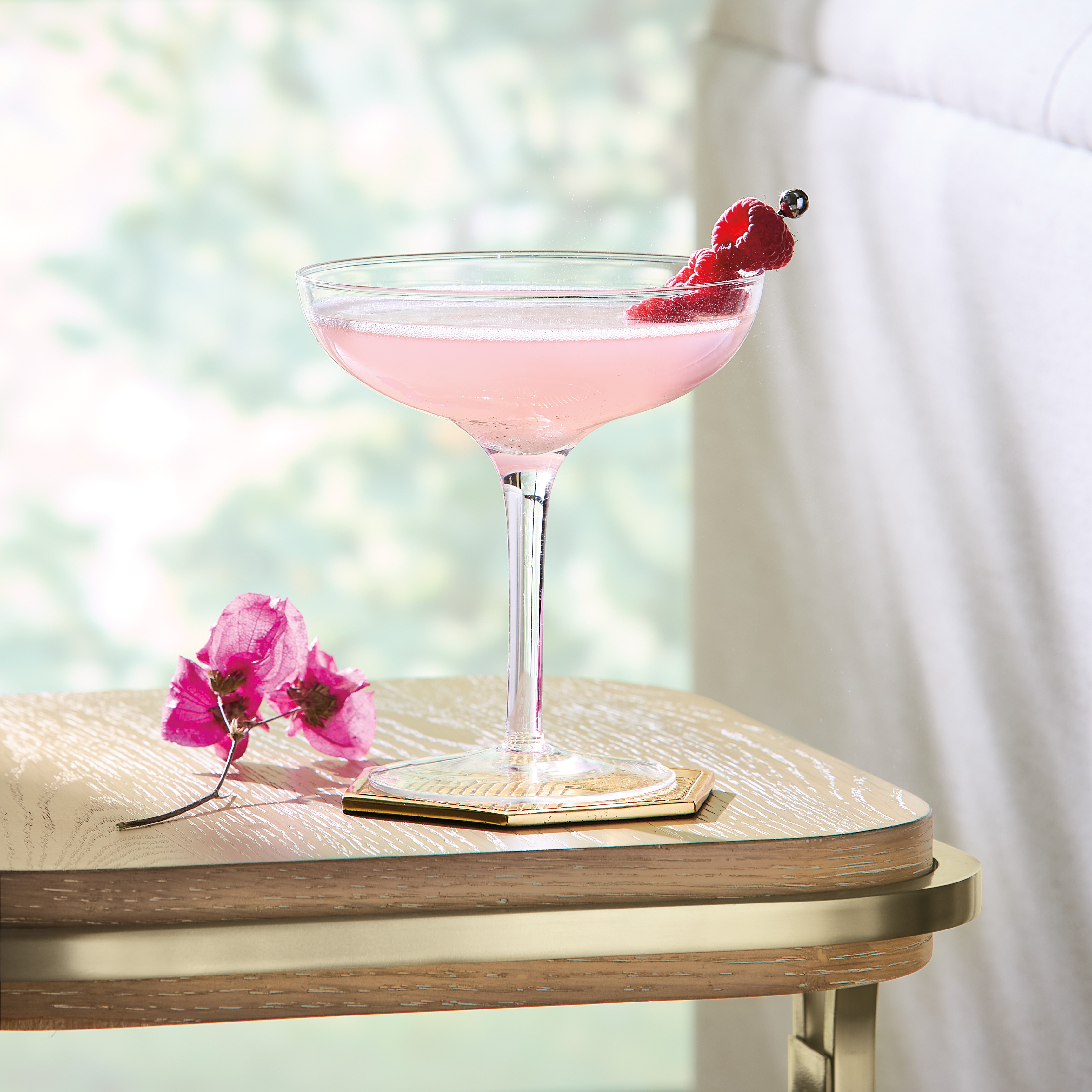 Стол придиванный Banyon Bay