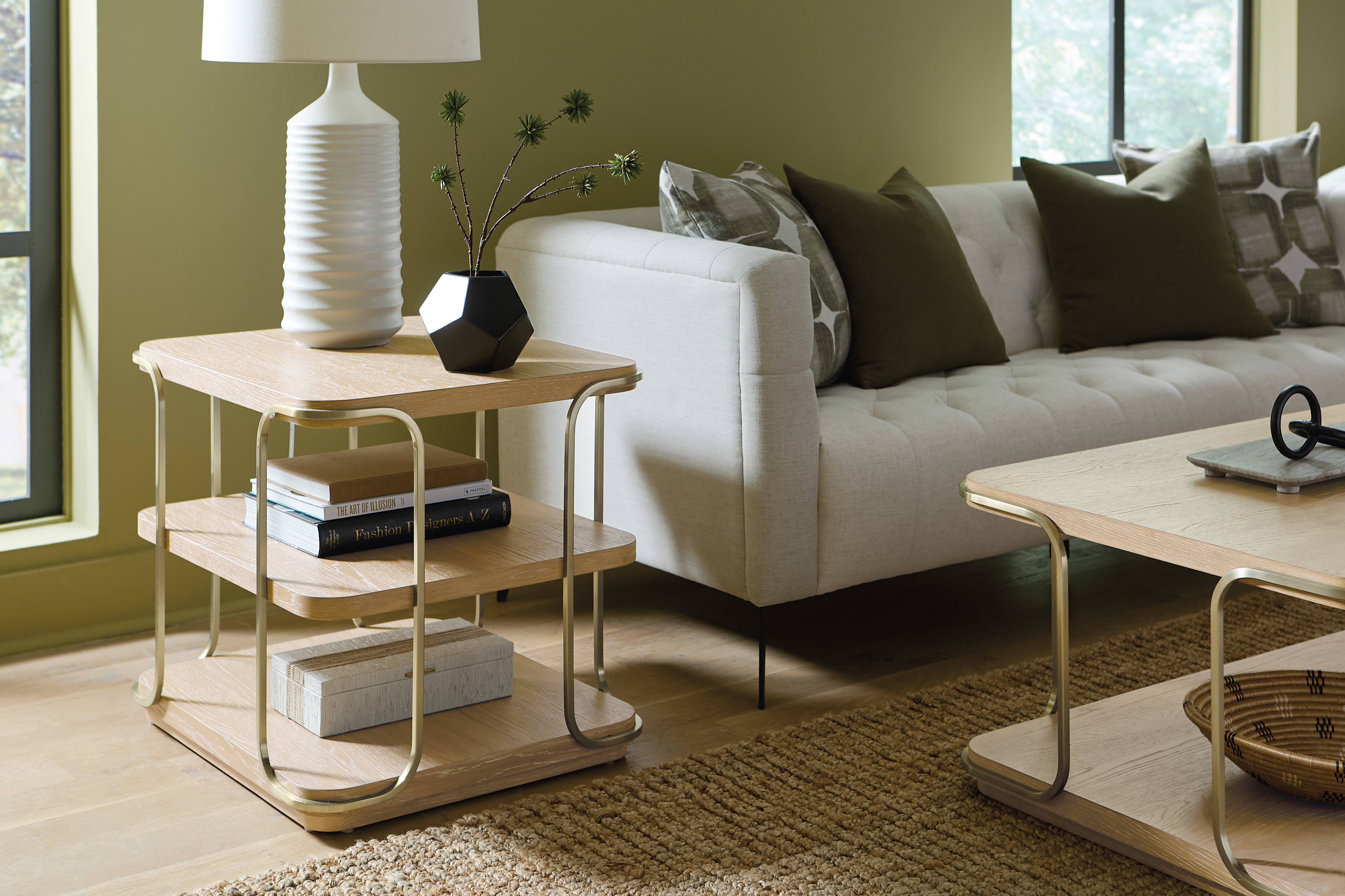 Столик придиванный Banyon Bay