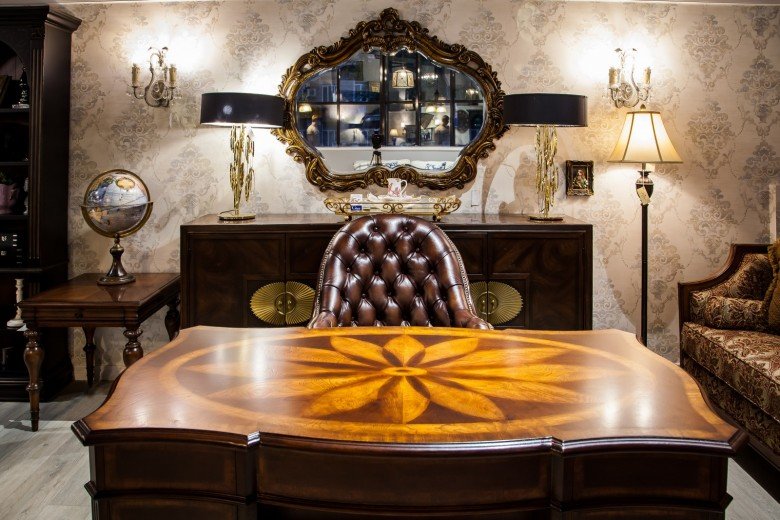 Стол письменный