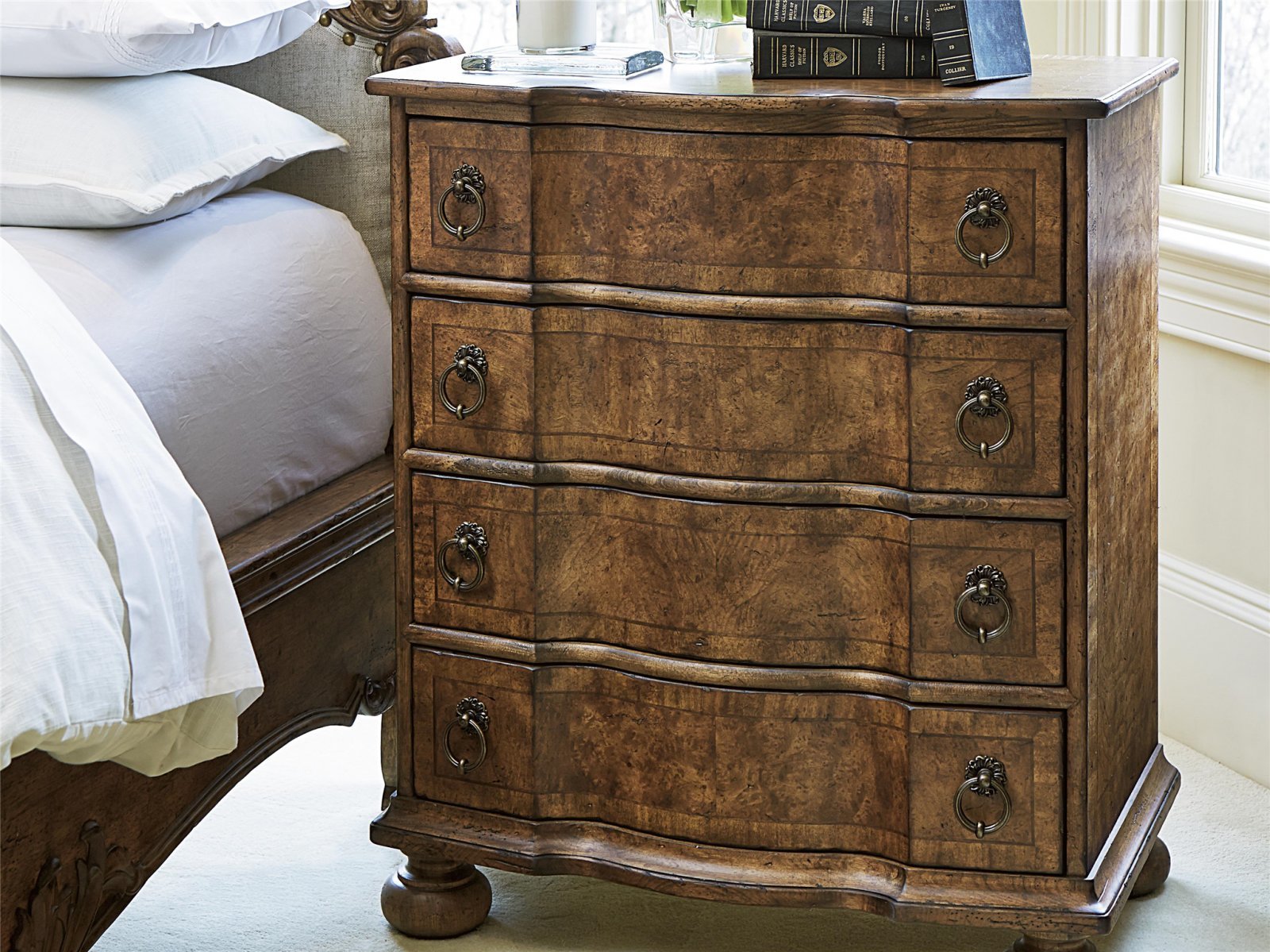 Тумба прикроватная Heritage