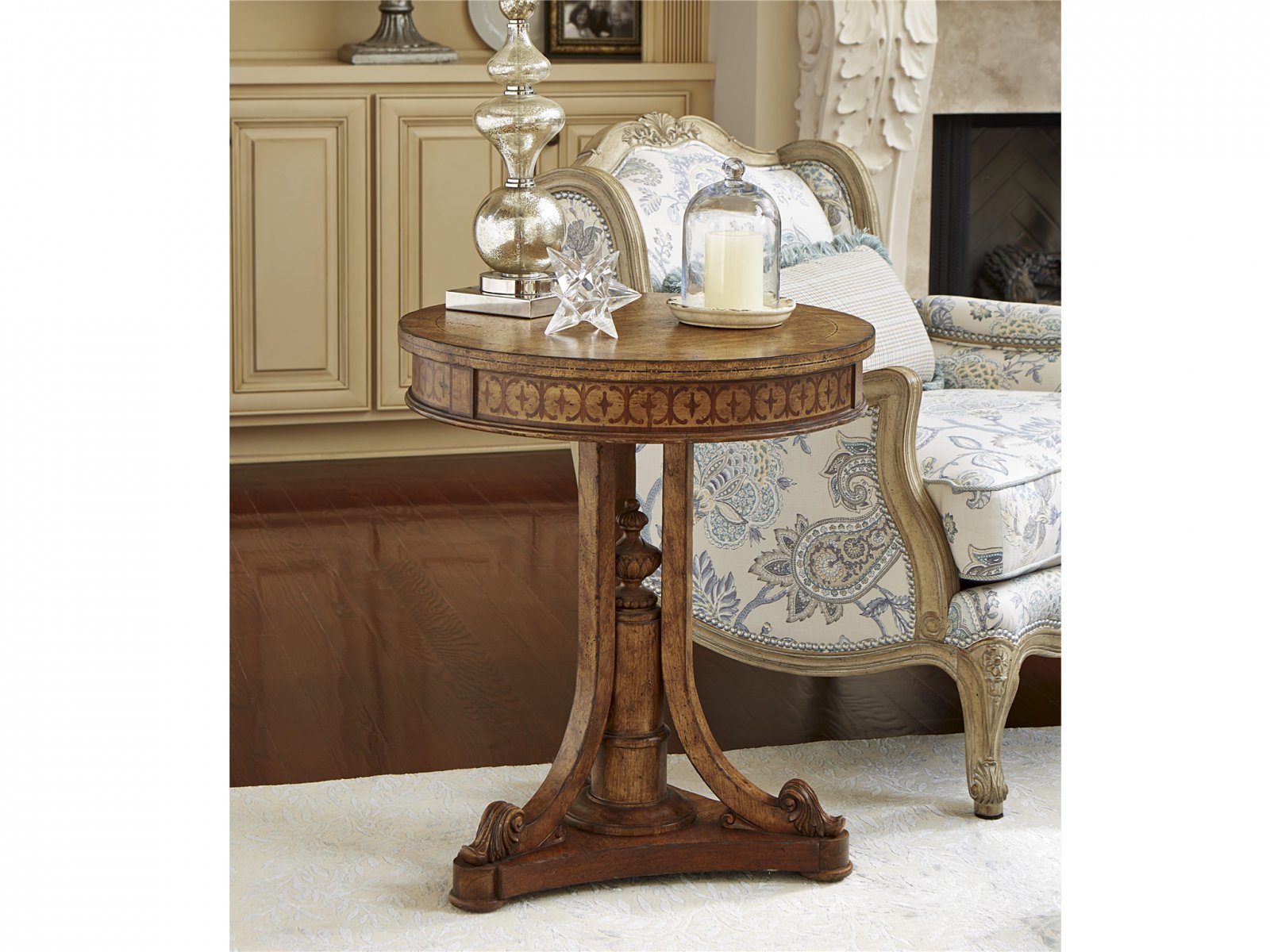 Кресло Cabriole