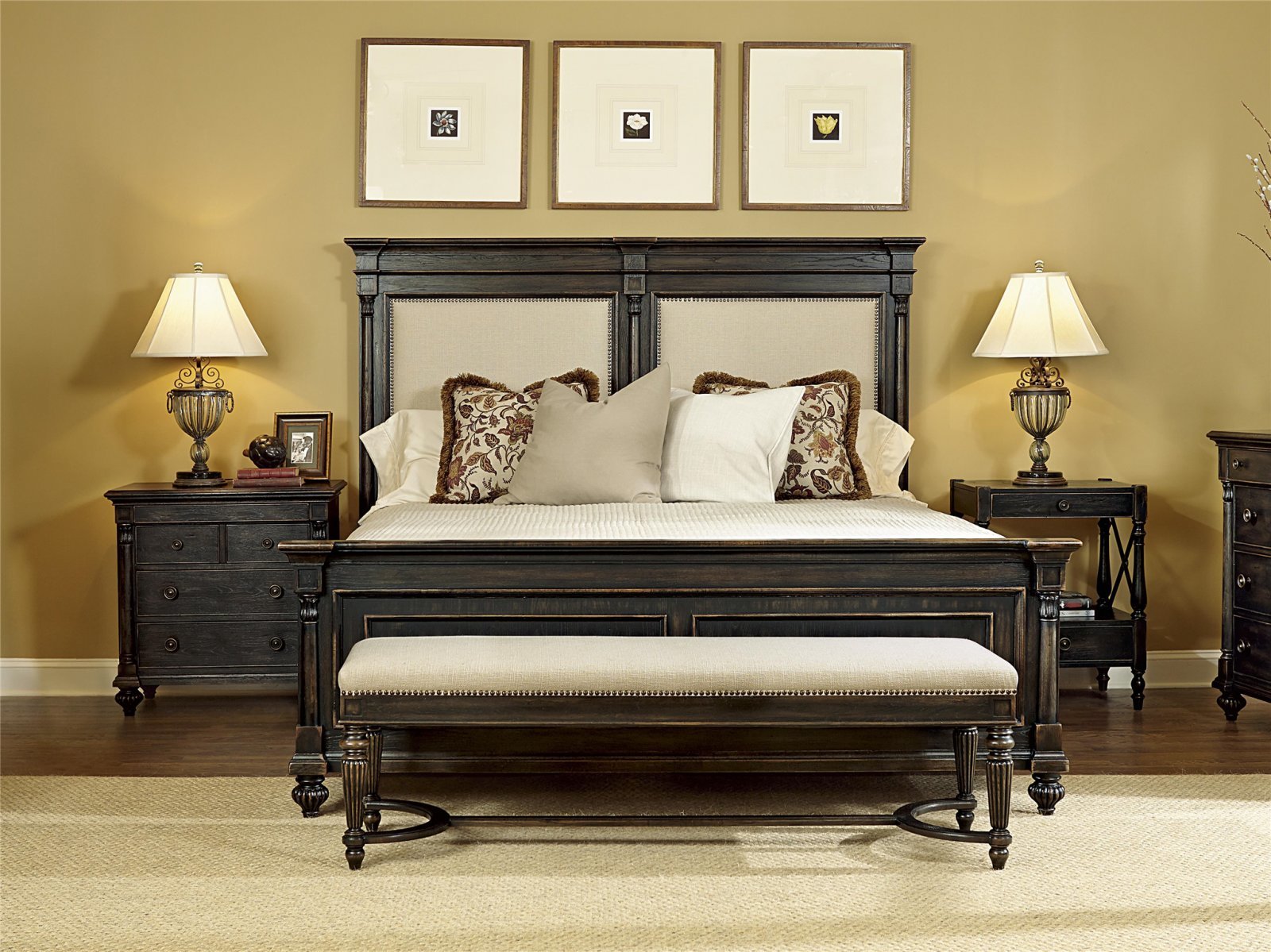 Тумба прикроватная