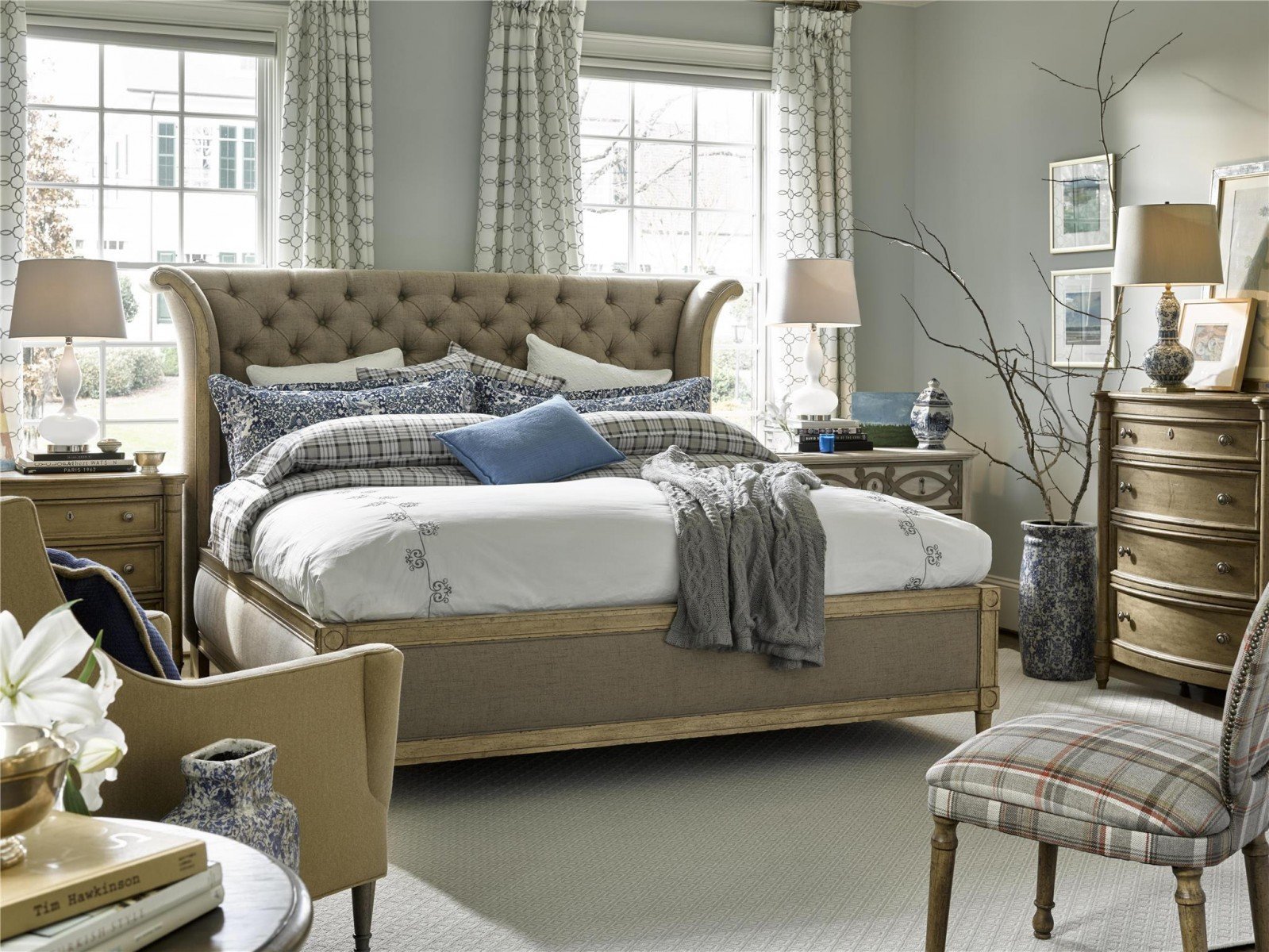 Тумба прикроватная