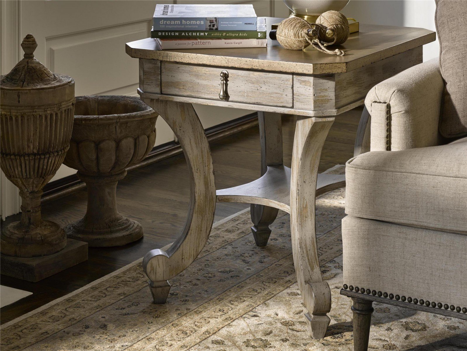 Столик придиванный Carlton