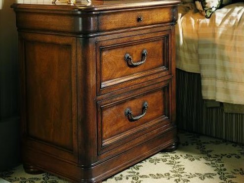 Тумба прикроватная Raylen Vineyards