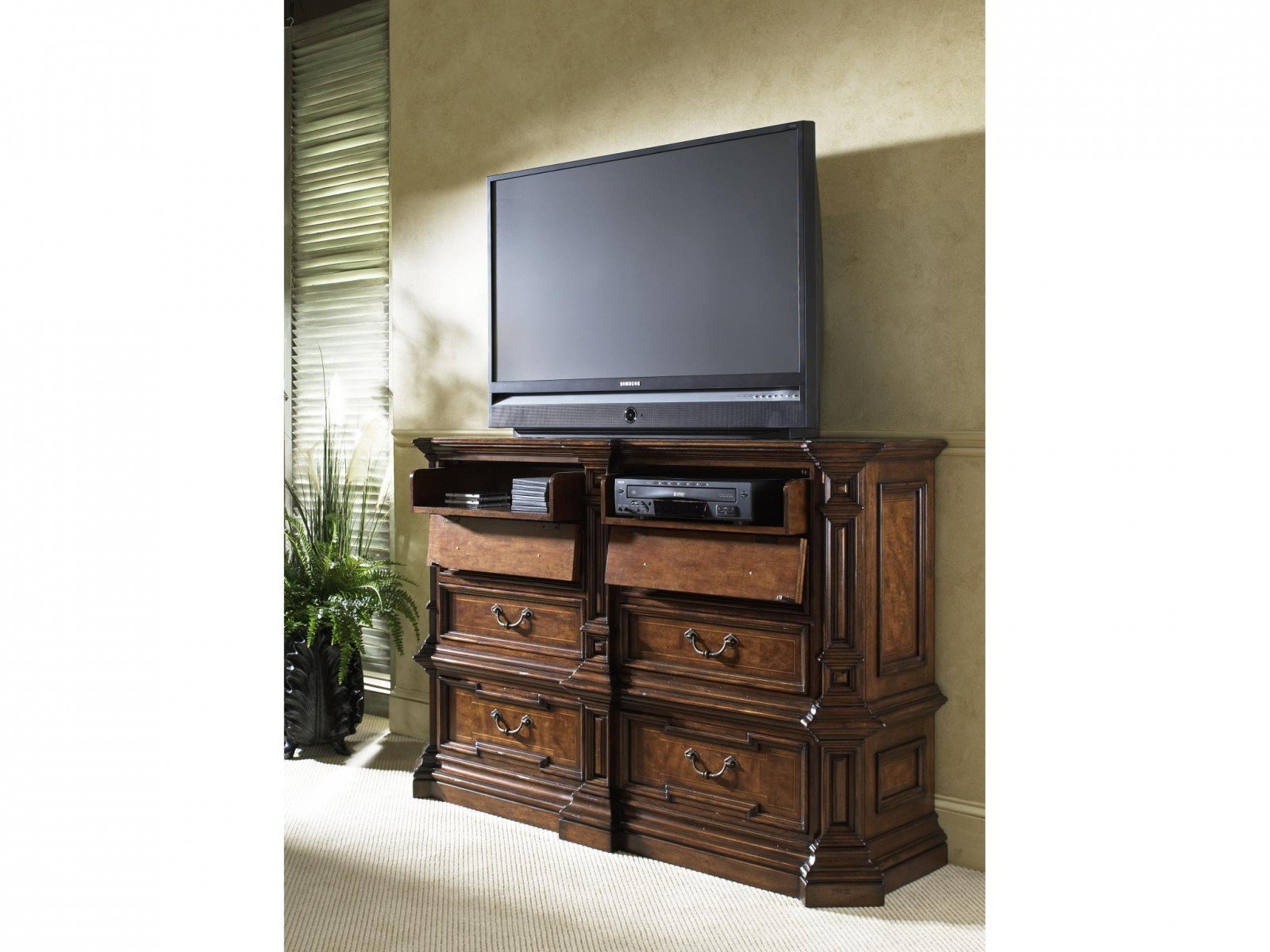 Комод Viniterra