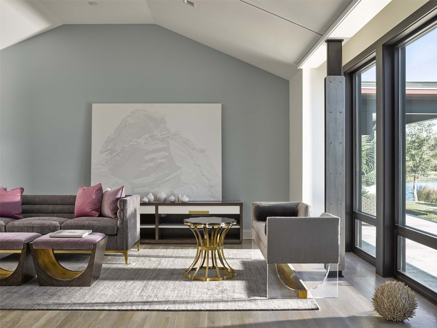 Консоль Catwalk под TV runway