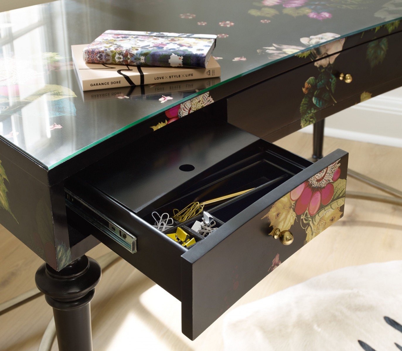 Стол письменный Fleur de Glee CYNTHIA ROWLEY