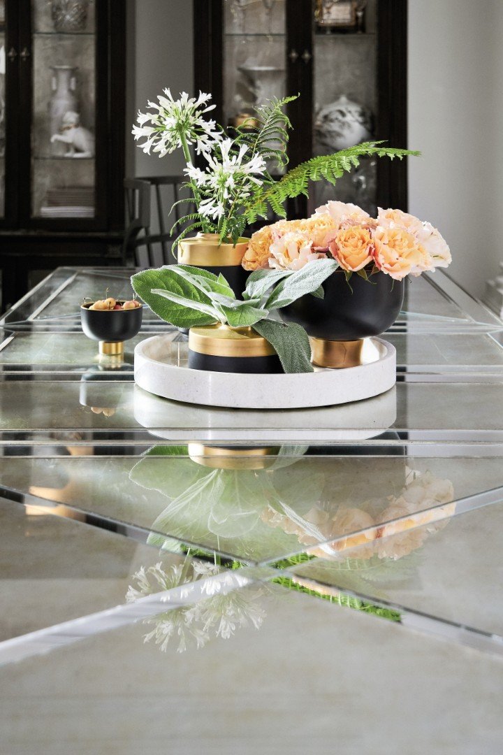 Стол обеденный Sanctuary 2