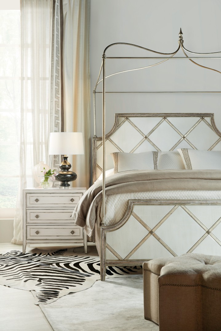 Кровать Sanctuary Diamont Canopy King Panel Bed