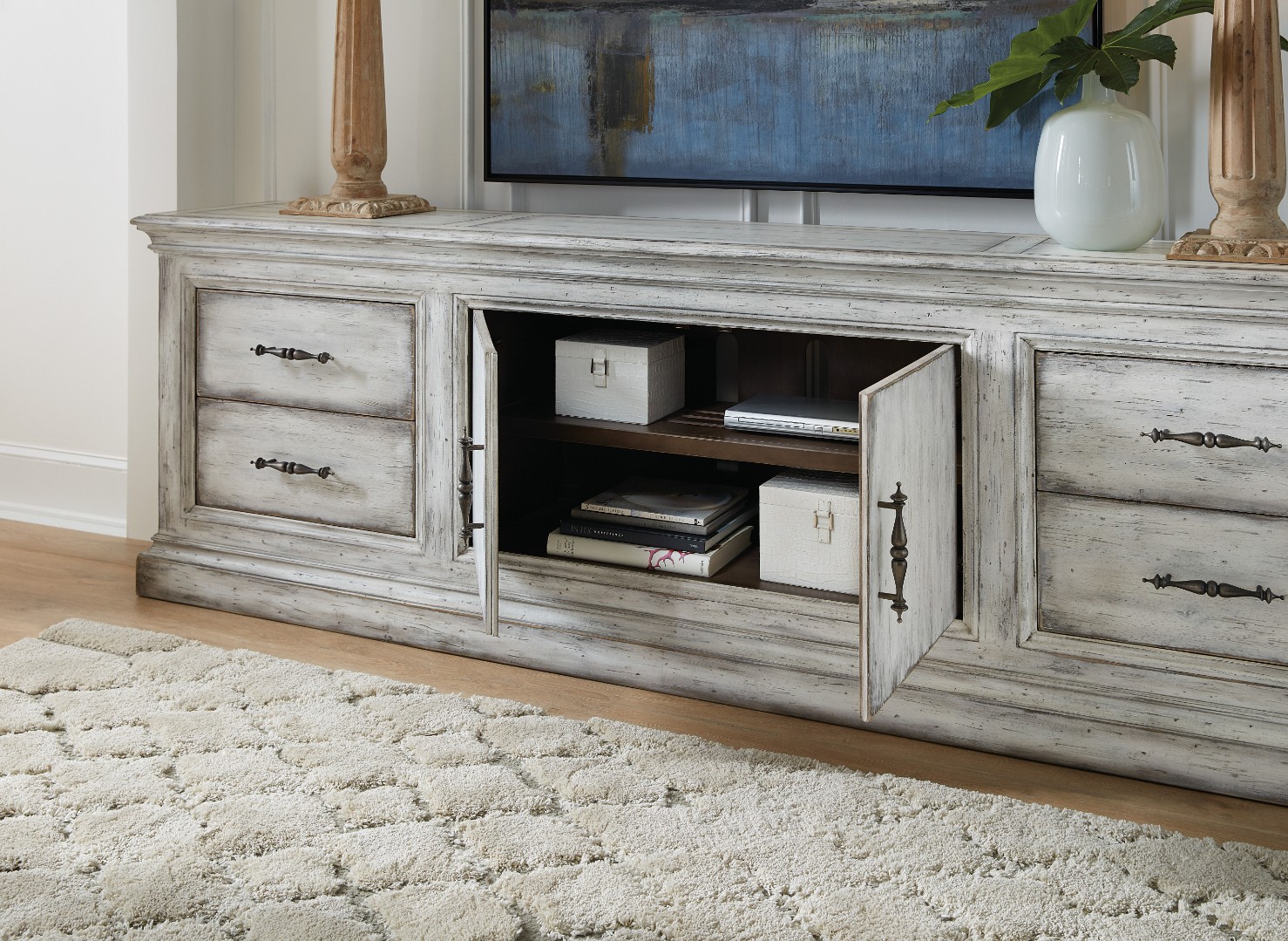 Буфет Two-Door Four-Drawer Credenza