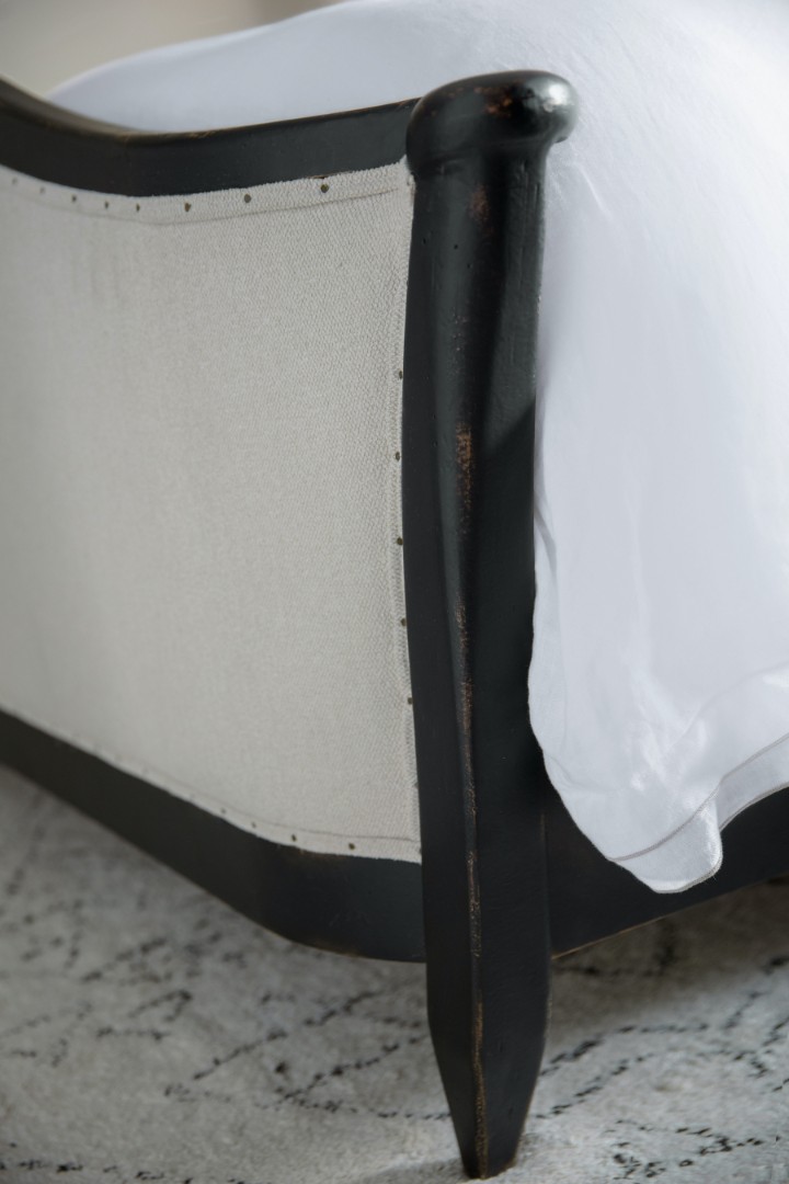 Кровать Ciao Bella King Upholstered Bed- Black