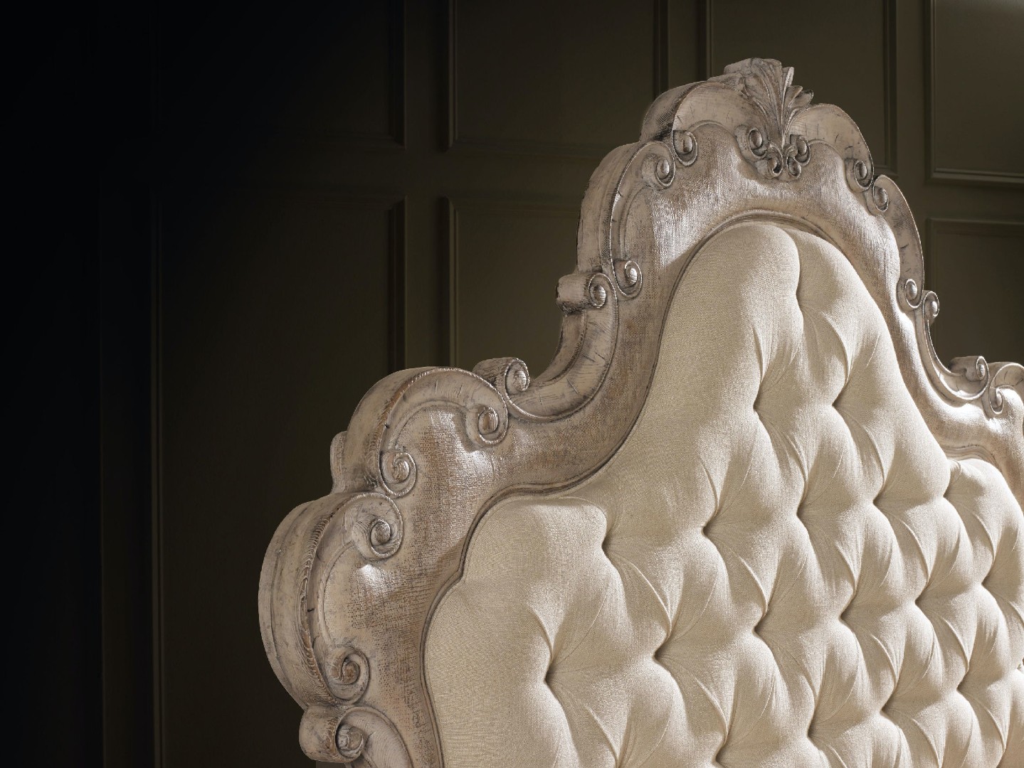 Кровать Chatelet Queen Upholstered Panel Bed