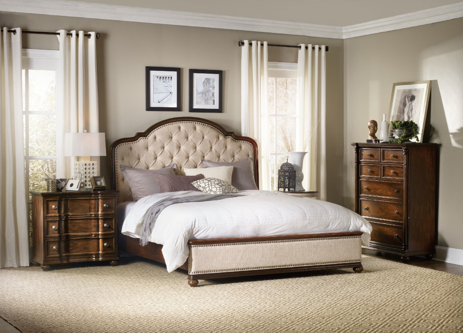 Кровать Leesburg California King Upholstered Bed with Wood Rails