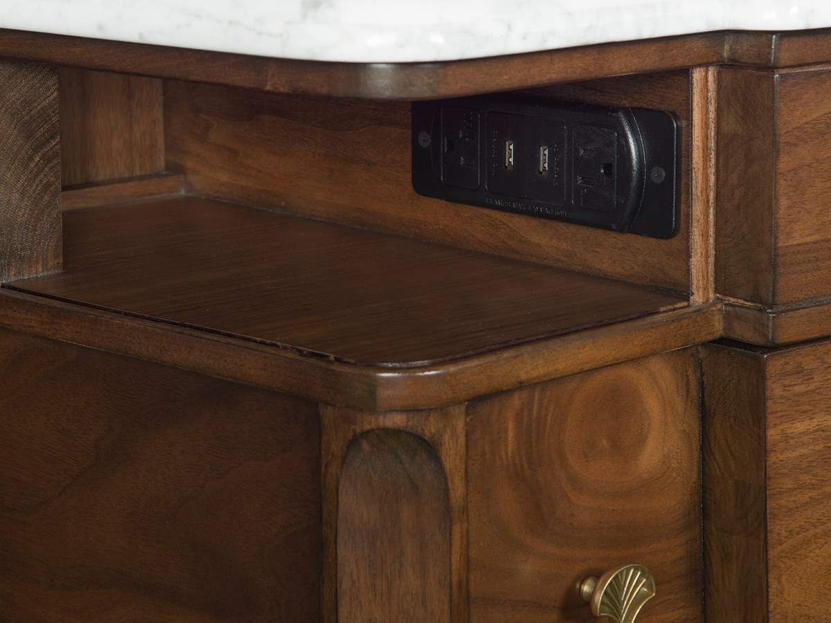 Тумба прикроватная QUINTESSENCE SORBONNE NIGHTSTAND орех