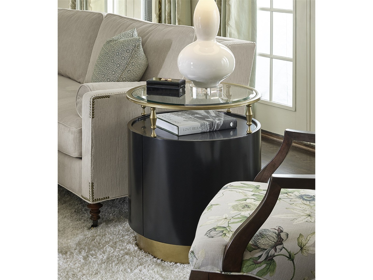 Столик придиванный QUINTESSENCE BERKSHIRE 1 DOOR ARTIFACT END TABLE