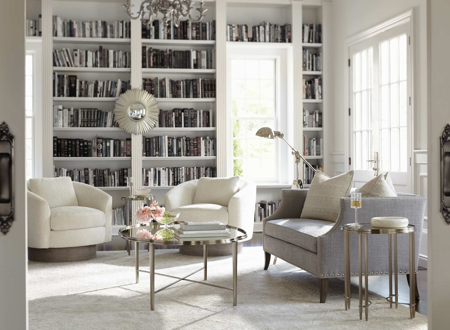 Столик коктейльный Allure Metal Oval Cocktail Table