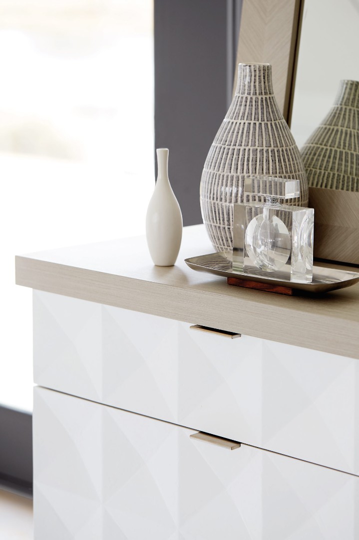 Комод Axiom Dresser