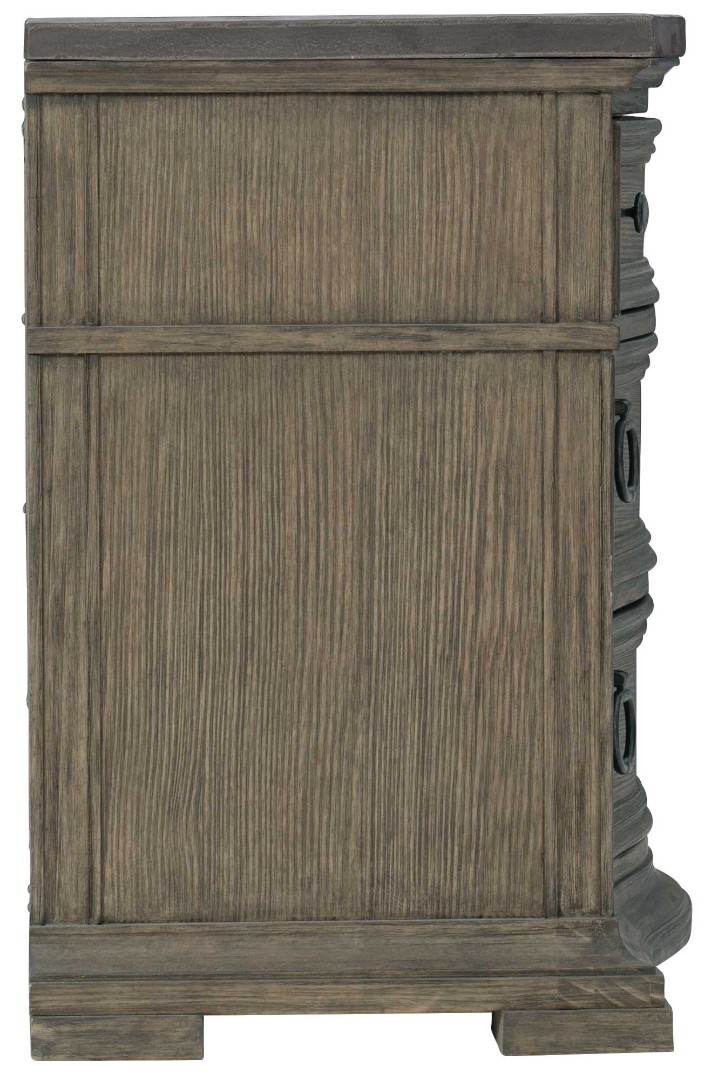 Комод Canyon Ridge Bachelor's Chest